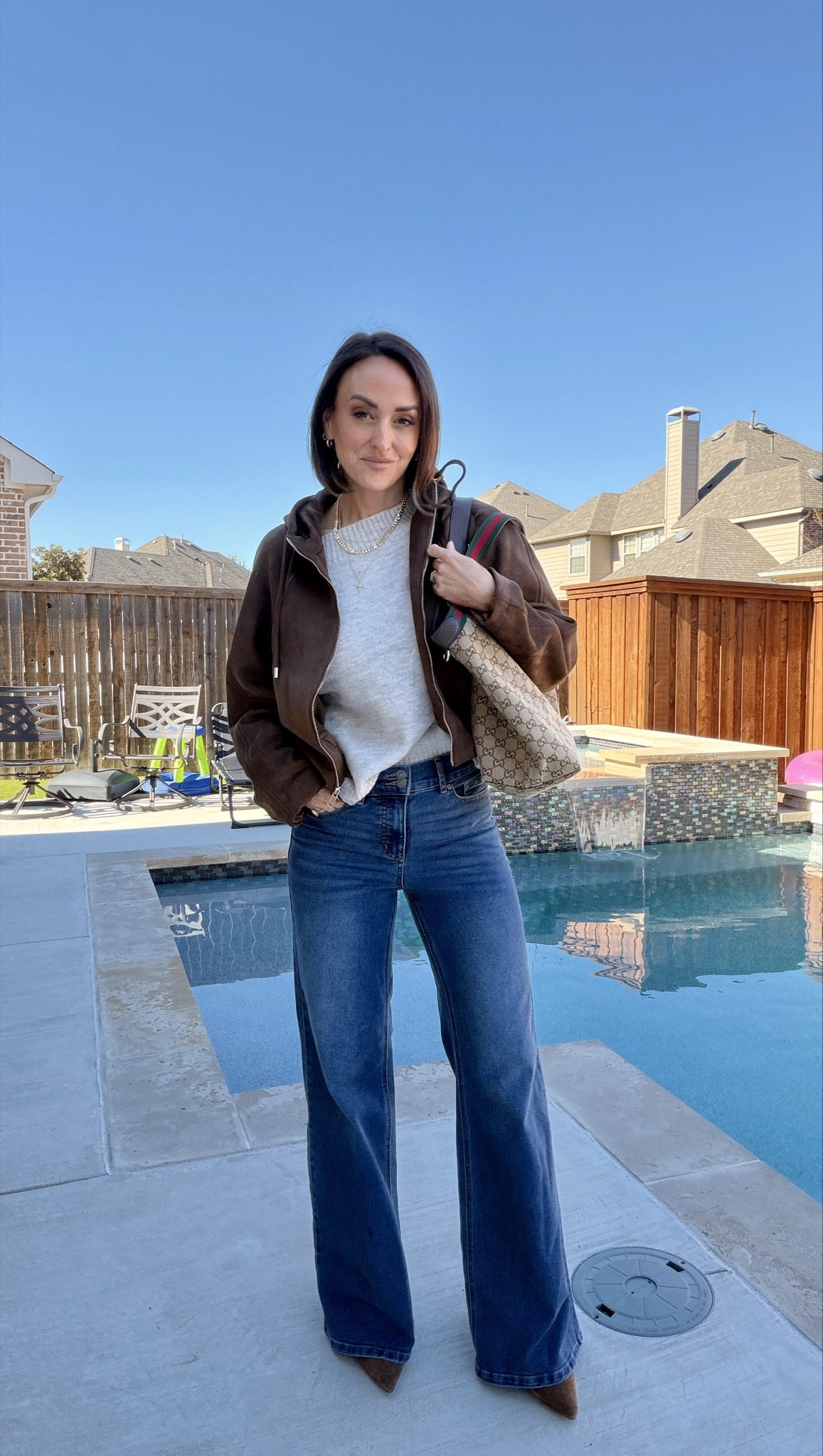 S pink lily sweater 
S Zara jacket 
2 Walmart jeans 
Perfect fall outfit 

#LTKootd #LTKFindsUnder50 #LTKPetite