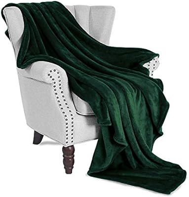 Exclusivo Mezcla Large Flannel Velvet Plush Throw Blanket - 50" x 70" (Forest Green) | Amazon (US)