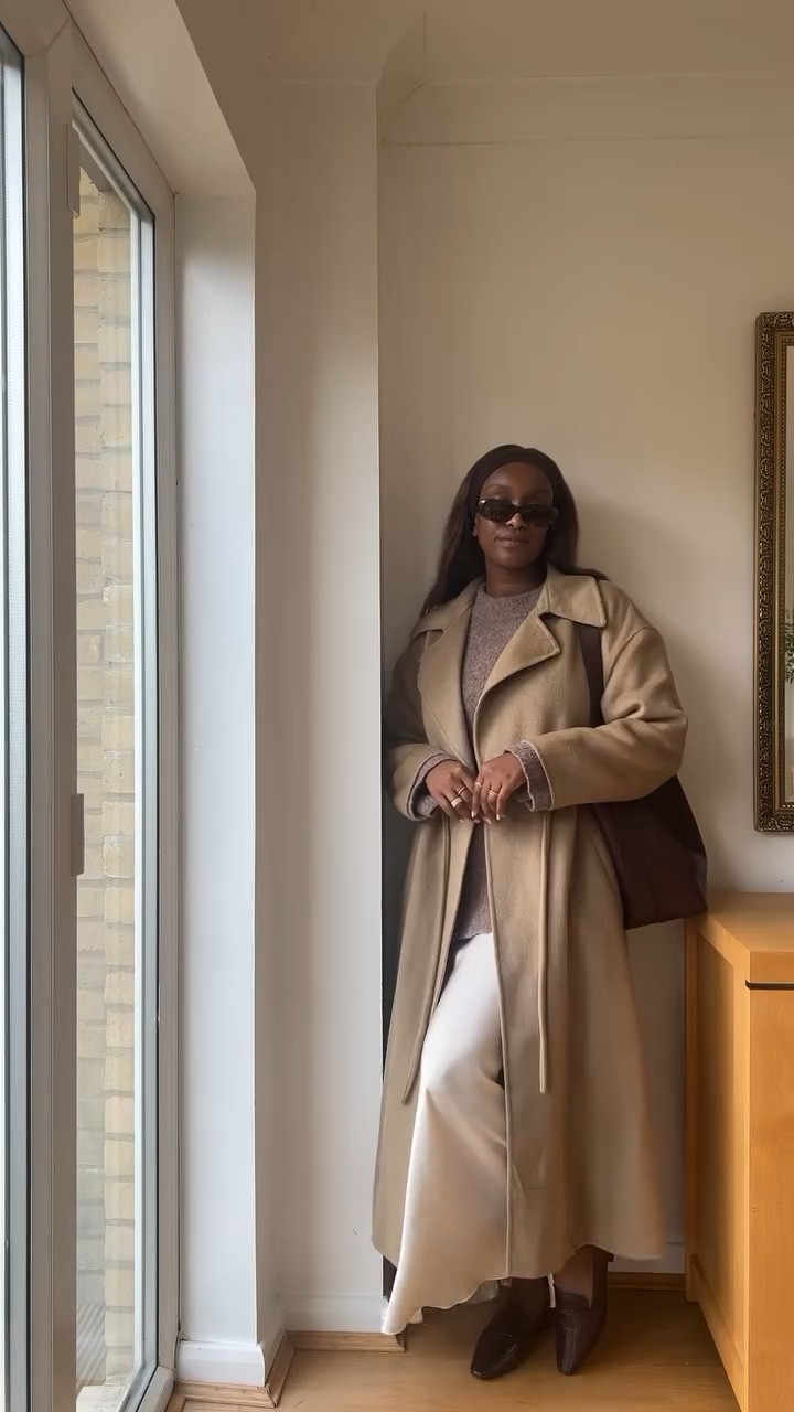 day 19/30✨ we’re doing lazy styling today which means : matching the tones in my shoes to my bag!  It’s one of my cheat codes to getting dressed and feeling put together! What’s yours? 

jumper/loafers @nextofficial @tabithasimmons 
skirt @arketofficial 
bag @madewell 
coat @bashparis

includes gifted items / products from previous partnerships 

Autumn outfits, outfit inspo, oversized jumper, satin skirt, maxi skirt, styling loafers, burgundy, styling burgundy, fashion inspiration, Pinterest, daily wear, daily outfit, styling, outfit of the day
#ootd #fallfashion #autumnstyle #fallstyle #modestoutfitideas #stylingreel #fashionreels #effortlesschic #fashiontrends #falltrends #capsulewardrobe #capsulecloset #fashionhacks #minimalstyle #satinskirt #burgundy #burgundytones #oversizedjumper #cosyoutfit #loafers