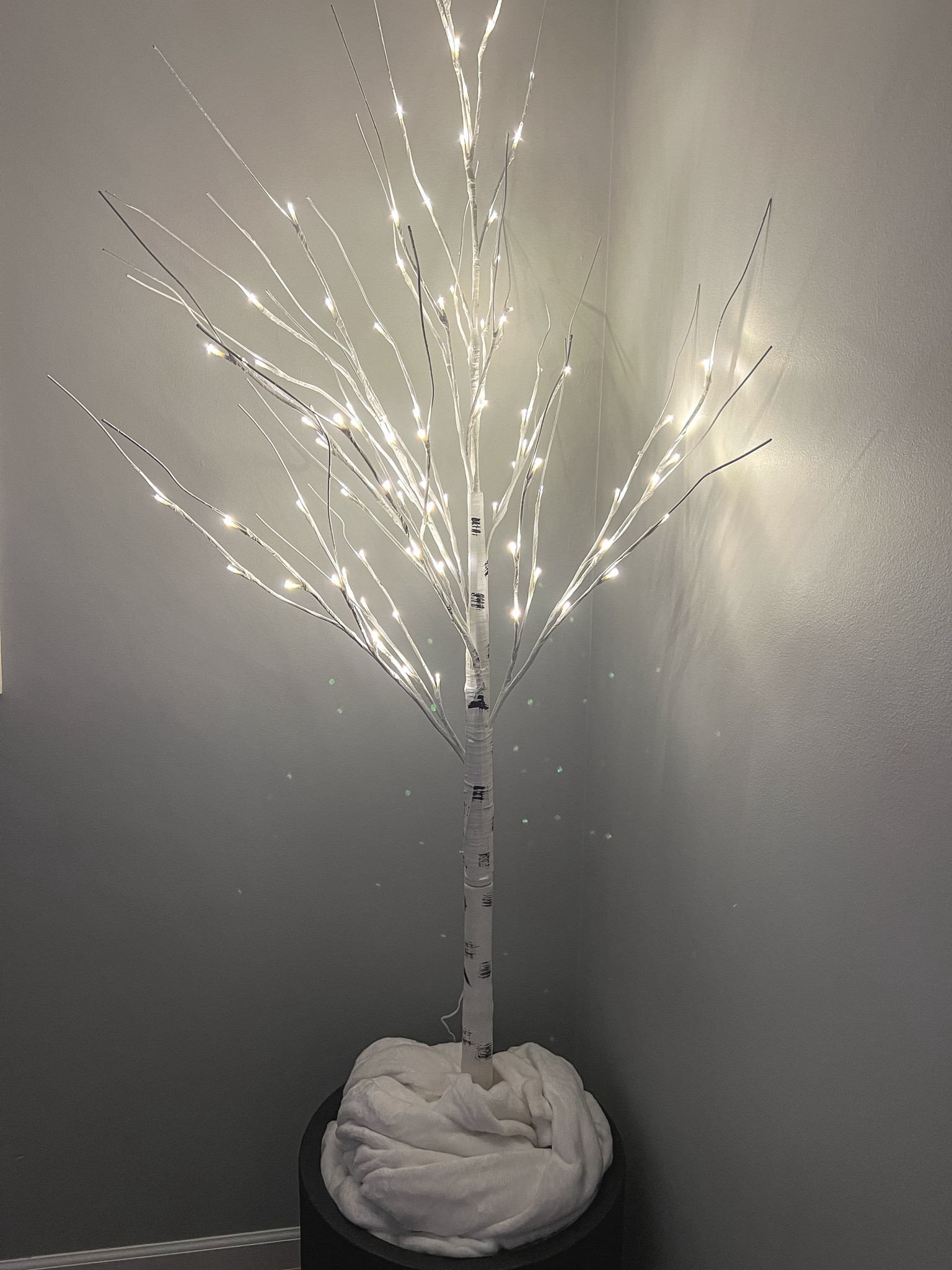 Pre lit birch white tree 🥰 Fun alternative to Christmas trees!

LED tree, indoor tree, large planter

#LTKHoliday #LTKhome #LTKSeasonal