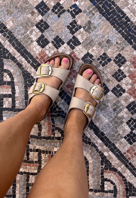 Favorite walking travel sandal/ so comfortable and worth every penny (over a year old) 

Fits true to size 


Birkenstock Arizona big buckle 

#LTKSeasonal #LTKTravel #LTKShoeCrush