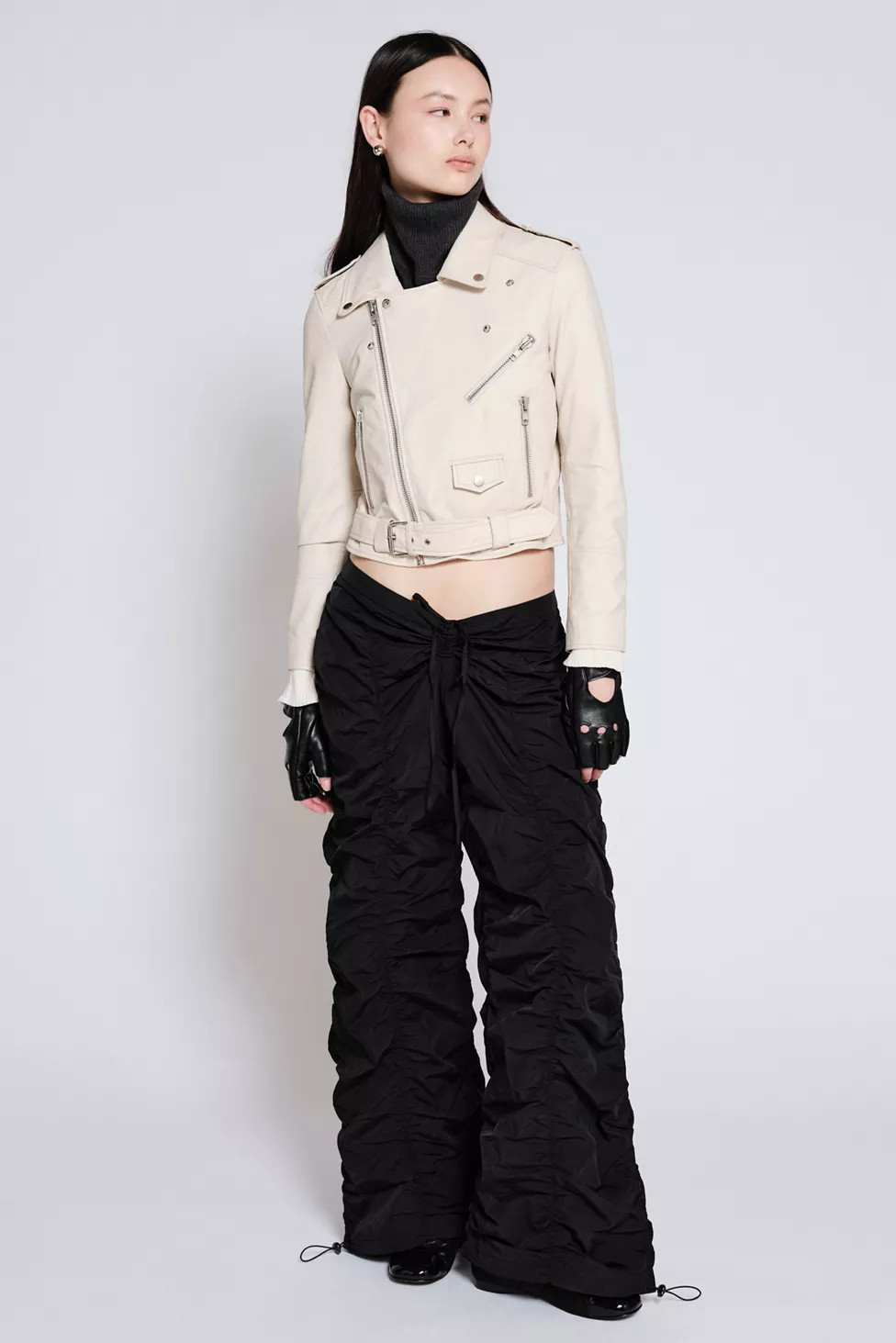 UO Lyla Ruched Balloon Pant | Urban Outfitters (US and RoW)