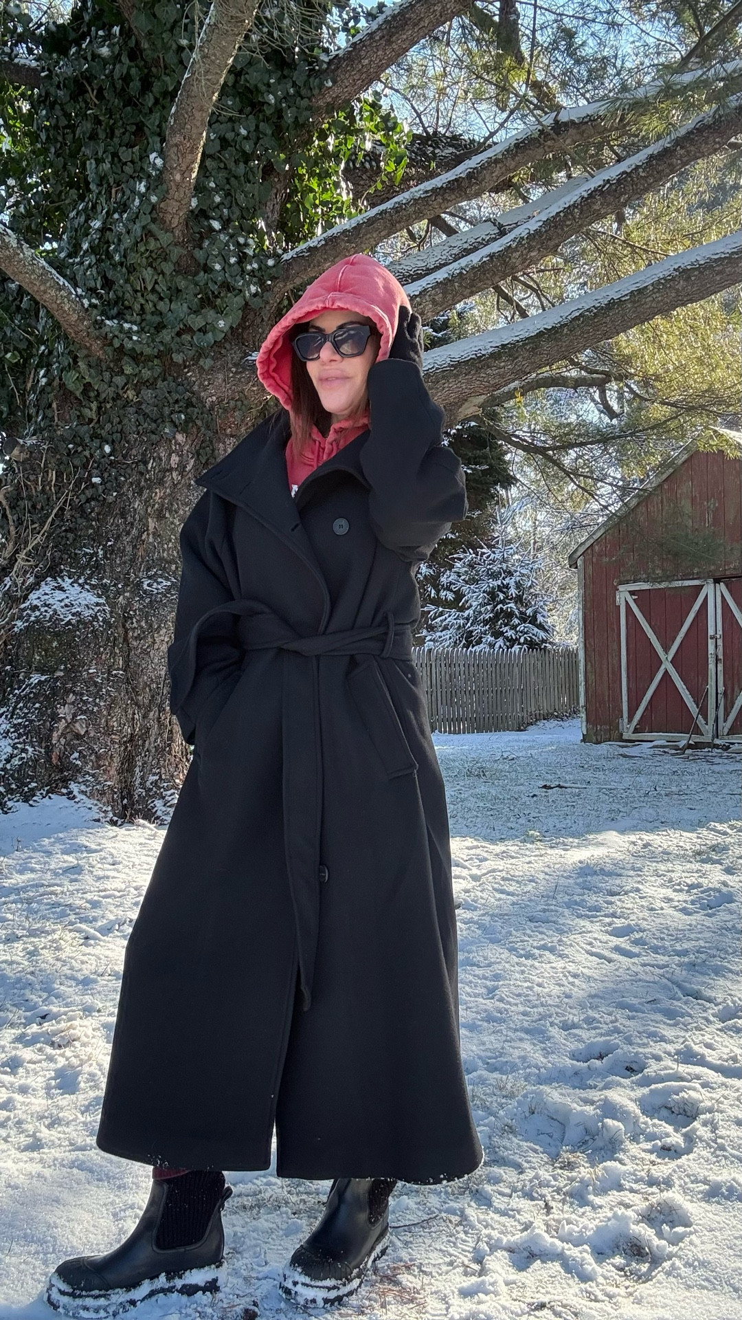 The sweatshirt is from gap two yrs ago and boots Sam Edelman last winter but I linked similar. 