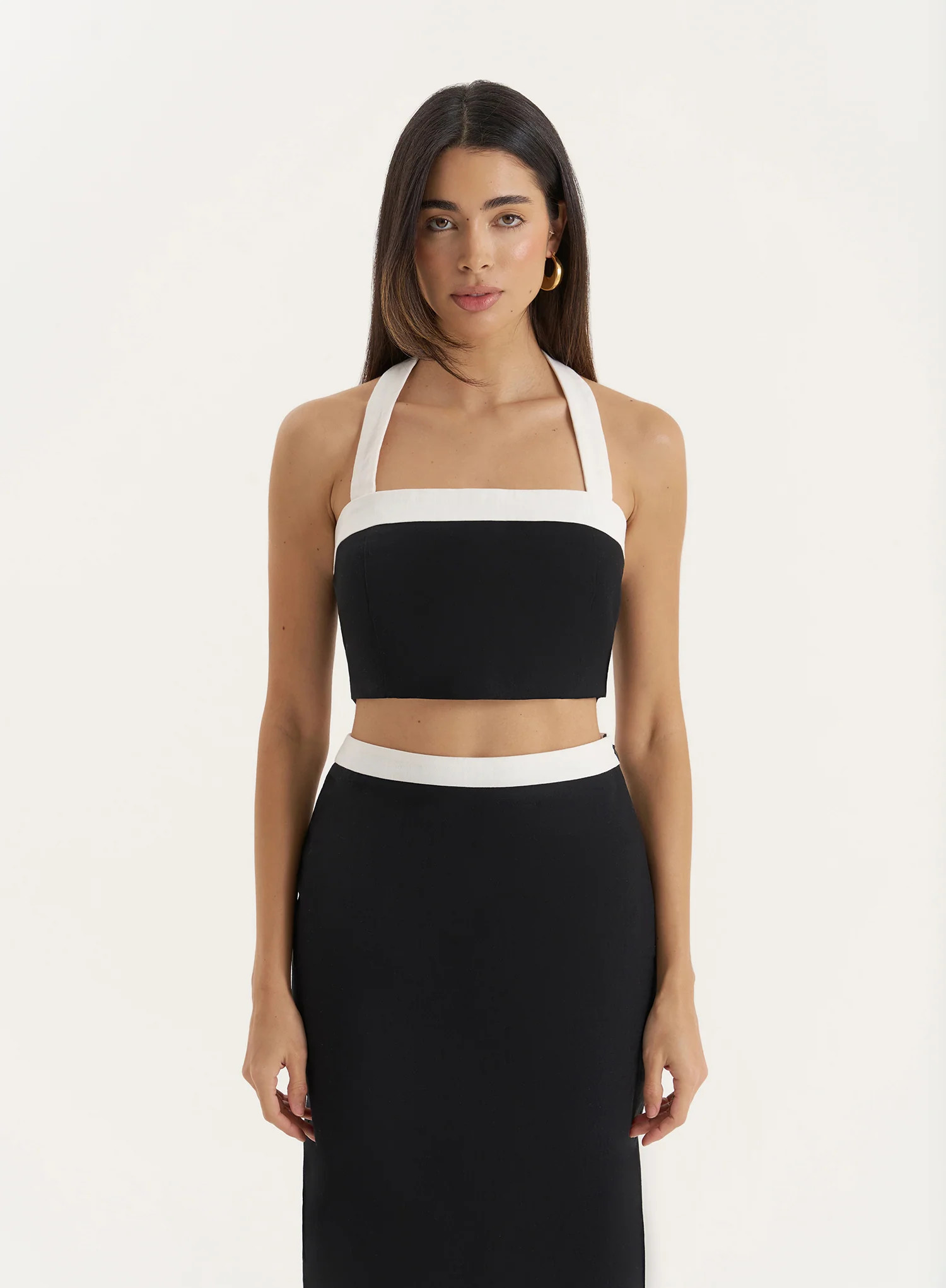Black Contrast Trim Crop Top- Brea | 4th & Reckless