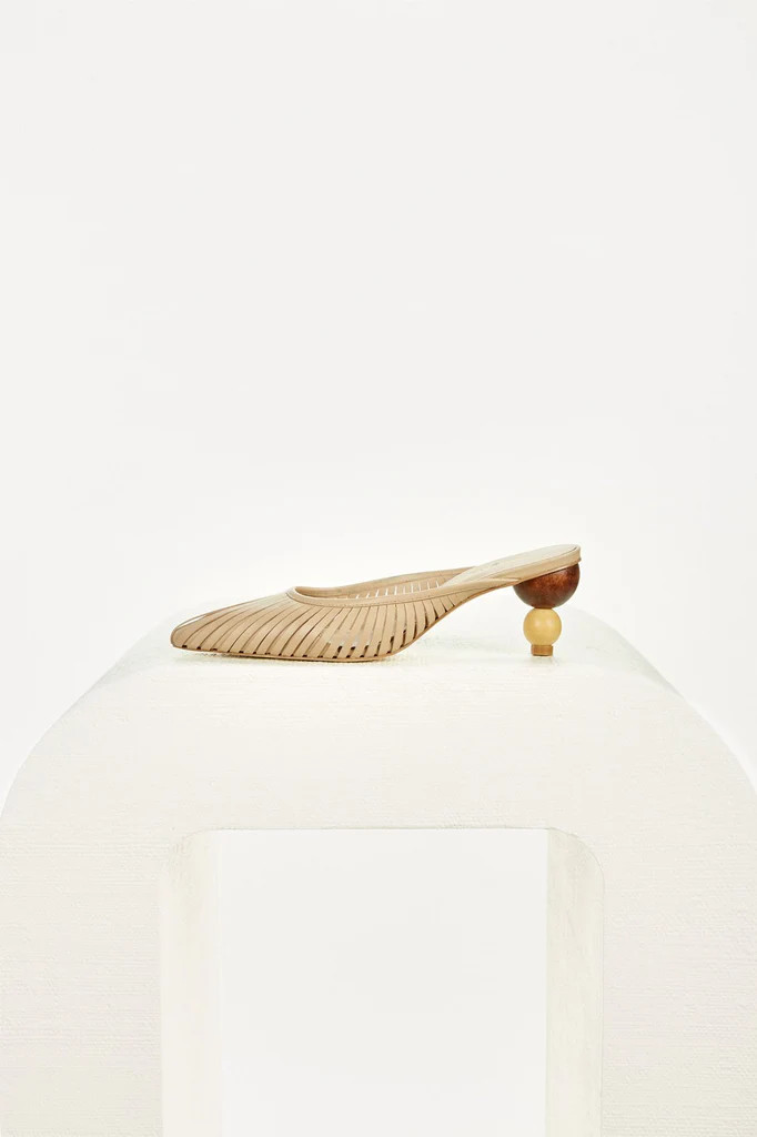 EMMA MULE - SAND | Cult Gaia - US