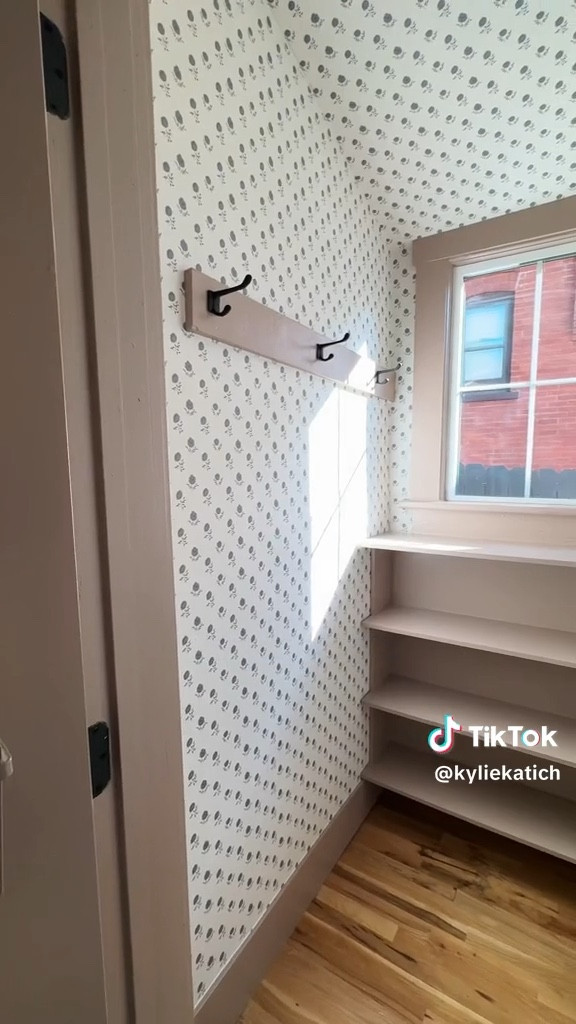 Dream Craft Room Day 2 🎨🧚‍♀️

#LTKVideo #LTKHome #LTKSeasonal