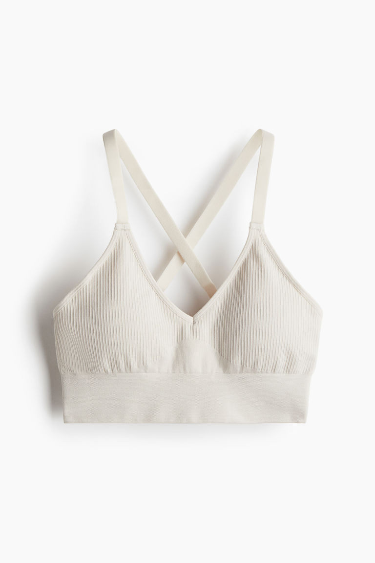 H & M - Seamless Medium-Support Sports Bra with DryMove - Beige | H&M (US + CA)