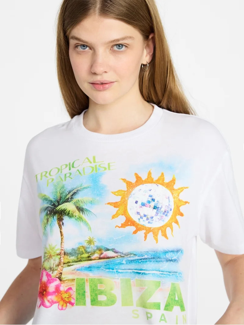 No Boundaries Boxy Cropped Graphic Tee, Women's XXS-XXL | Walmart (US)