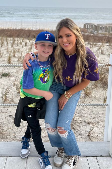 ⚜️Mardi Gras parade fun⚜️
#designsbyali22 #mardigras #fashion #salealert #kids #fashionsneakers #womensfashion #boysclothing #under100 #under50

#LTKfindsunder100 #LTKkids #LTKstyletip