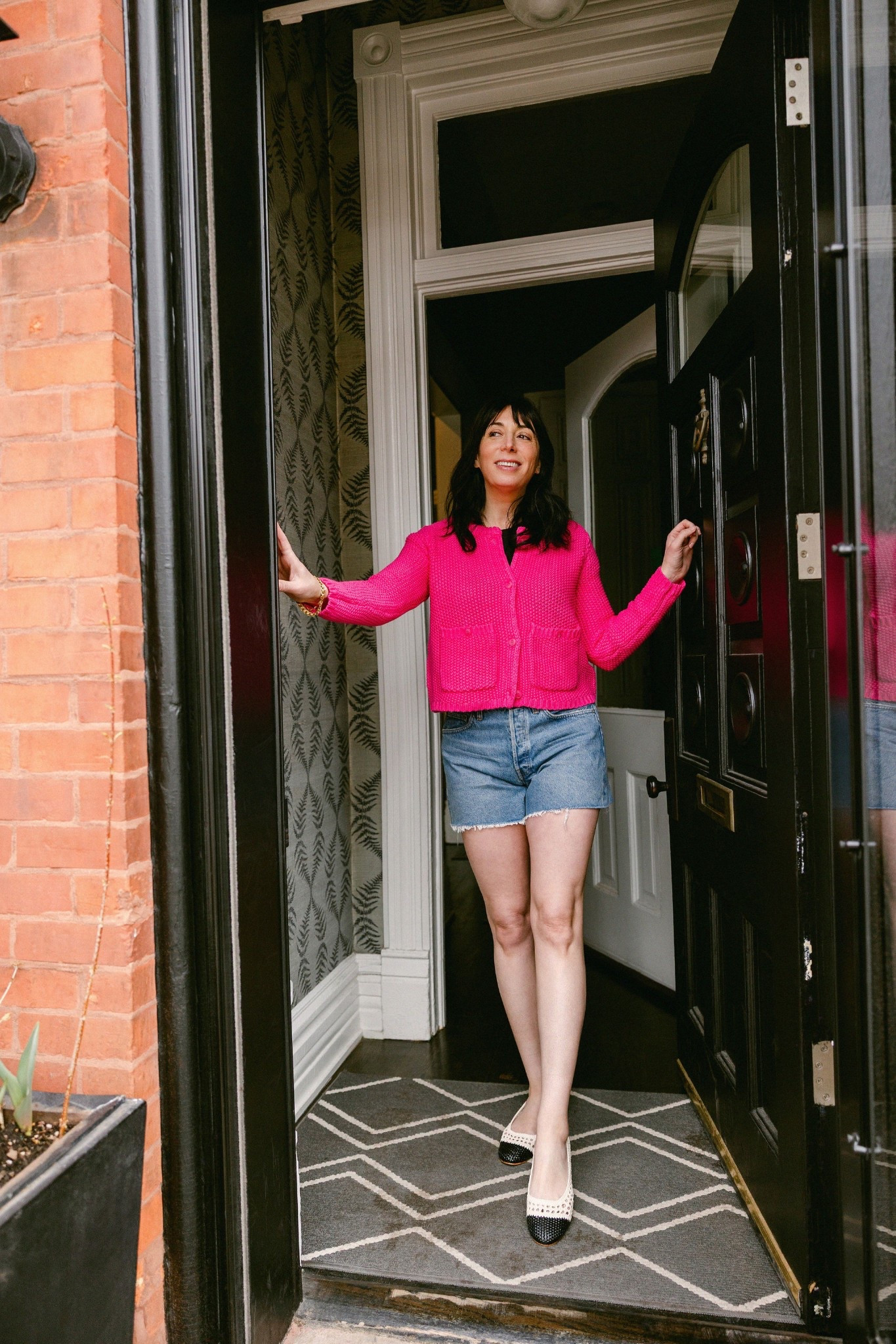 Stepping in spring. 🌸 Wearing AGolde Parker long shorts, Dolce Vita flats, and the cutest bright pink Splendid Dre cardigan. All items can be found on @EvereveOfficial. Linked here.

#everevepartner #everevestyle

#LTKShoeCrush #LTKOver40
