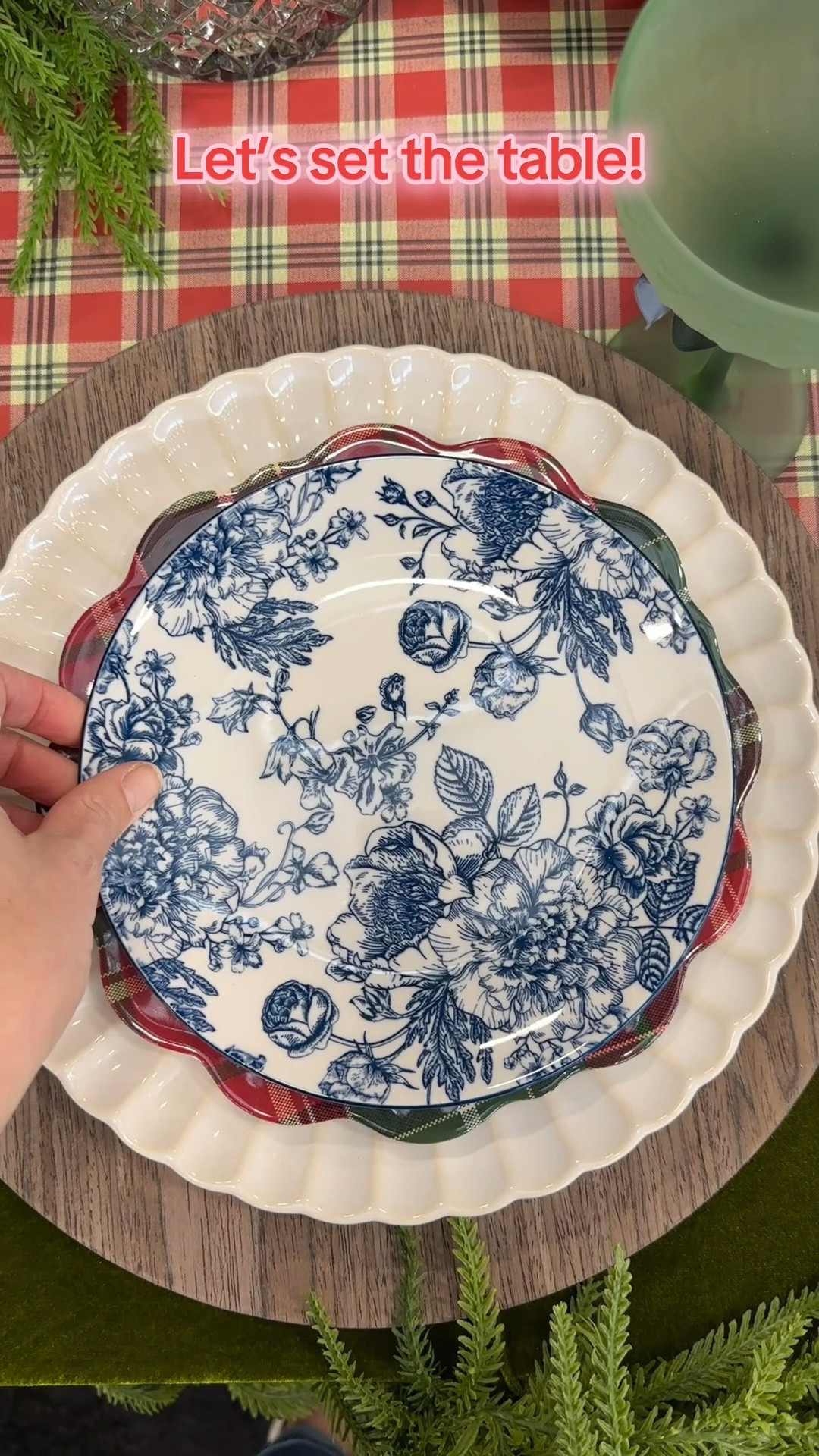 A fun and whimsy table setting for the holidays that’s easy to recreate! 
#Tablesetting #HappyHolidays #Tablescape #SetTheTable 

#LTKSeasonal #LTKHoliday #LTKHome