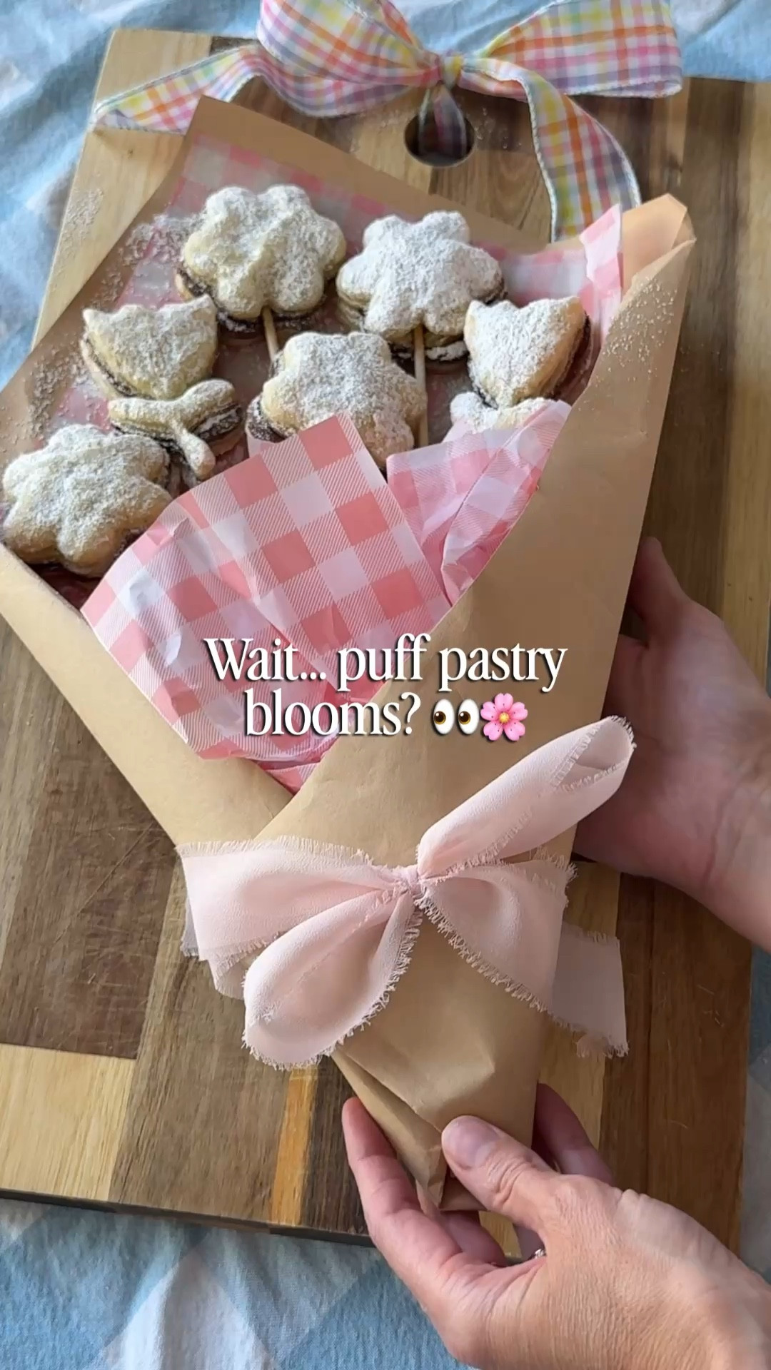 Easter dessert… but make it whimsical 👀🌸

A bouquet you can make in under 30 minutes and… actually eat. 💐 

Bake at 375 degrees for 15-17 minutes ⏱️ until golden 
Simple. Beautiful. Delicious. Perfect for Spring. 
Save it and Share with someone who’d love this! 🌸🌷