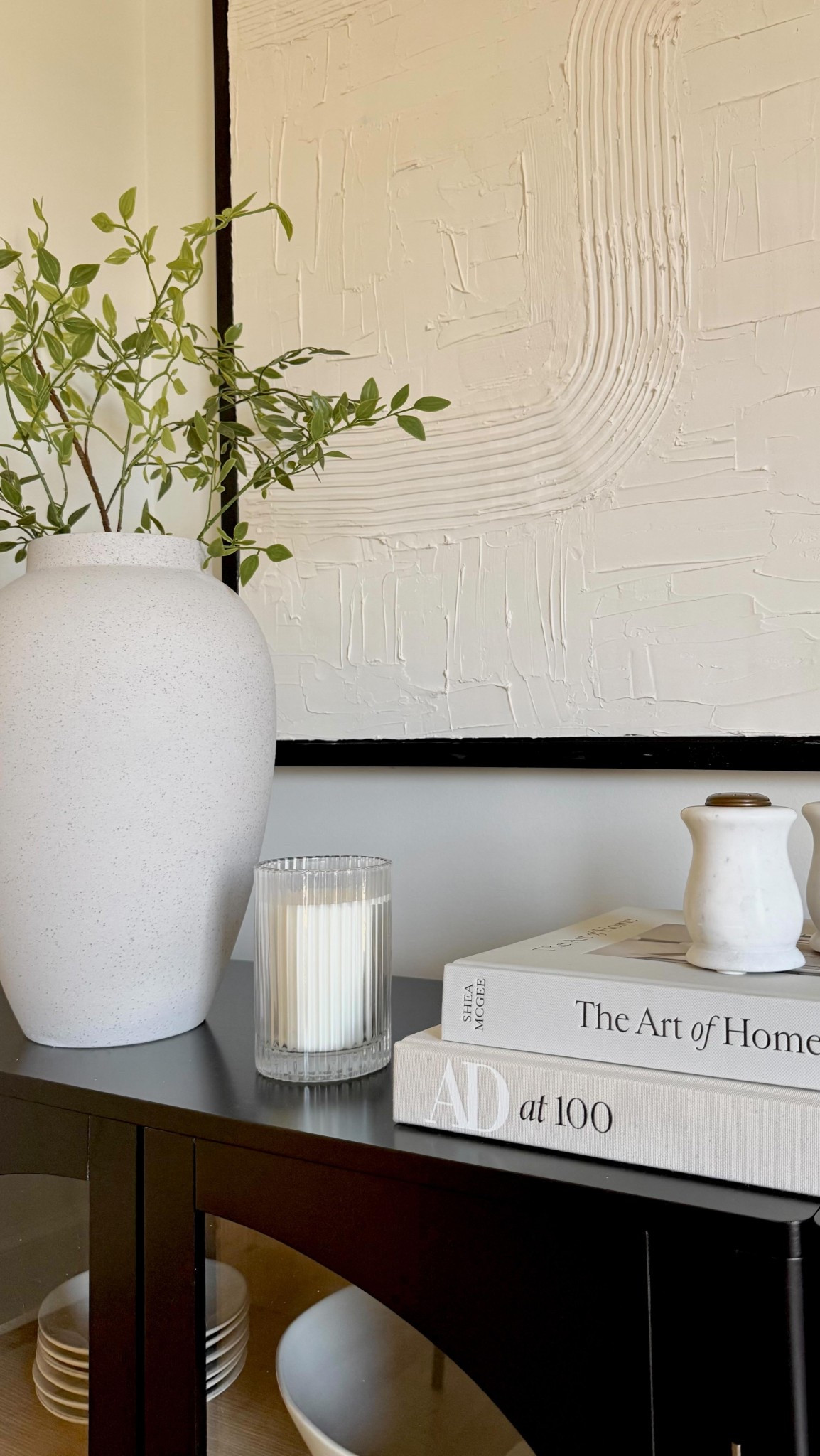 Because even the smallest details deserve their moment ✨📸. These new Studio McGee salt & pepper shakers are the perfect finishing touch - practical AND pretty! 

Studio McGee Decor | Neutral Home Styling | Console Table Styling | Neutral Interior Design 

 #interiorinspo #homedecorlover #diningroomdecor #consoletabledecor #styledspaces #timelessdesign #studiomcgeestyle #designdetails