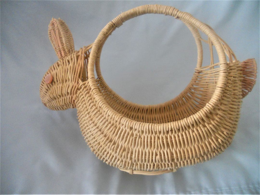 Vintage Wicker Easter Bunny Basket. Woven Rabbit Basket. Home Decor. - Etsy | Etsy (US)