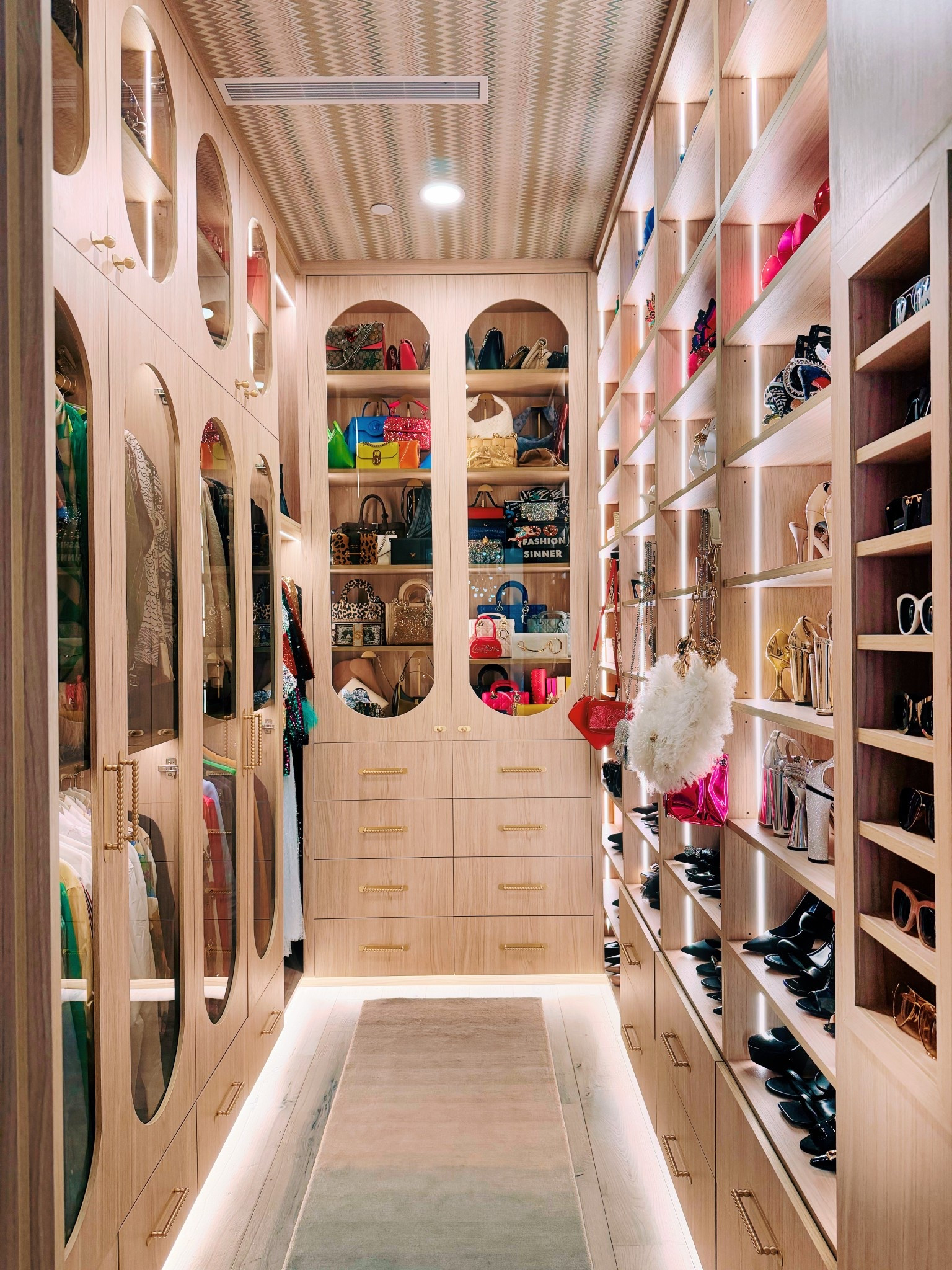 Missoni Inspired Boutique Closet #lvclosetdesign