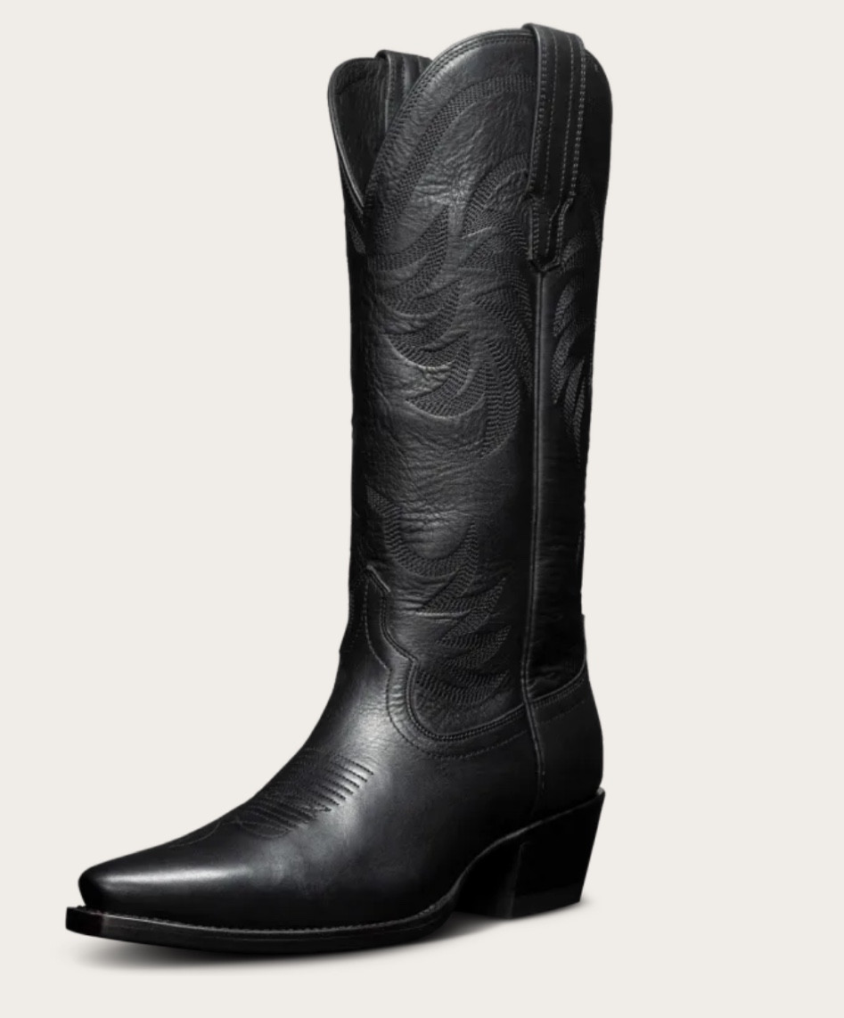 The perfect black boots! 

#LTKGiftGuide LTKFestiveSaleDE #LTKshoecrush