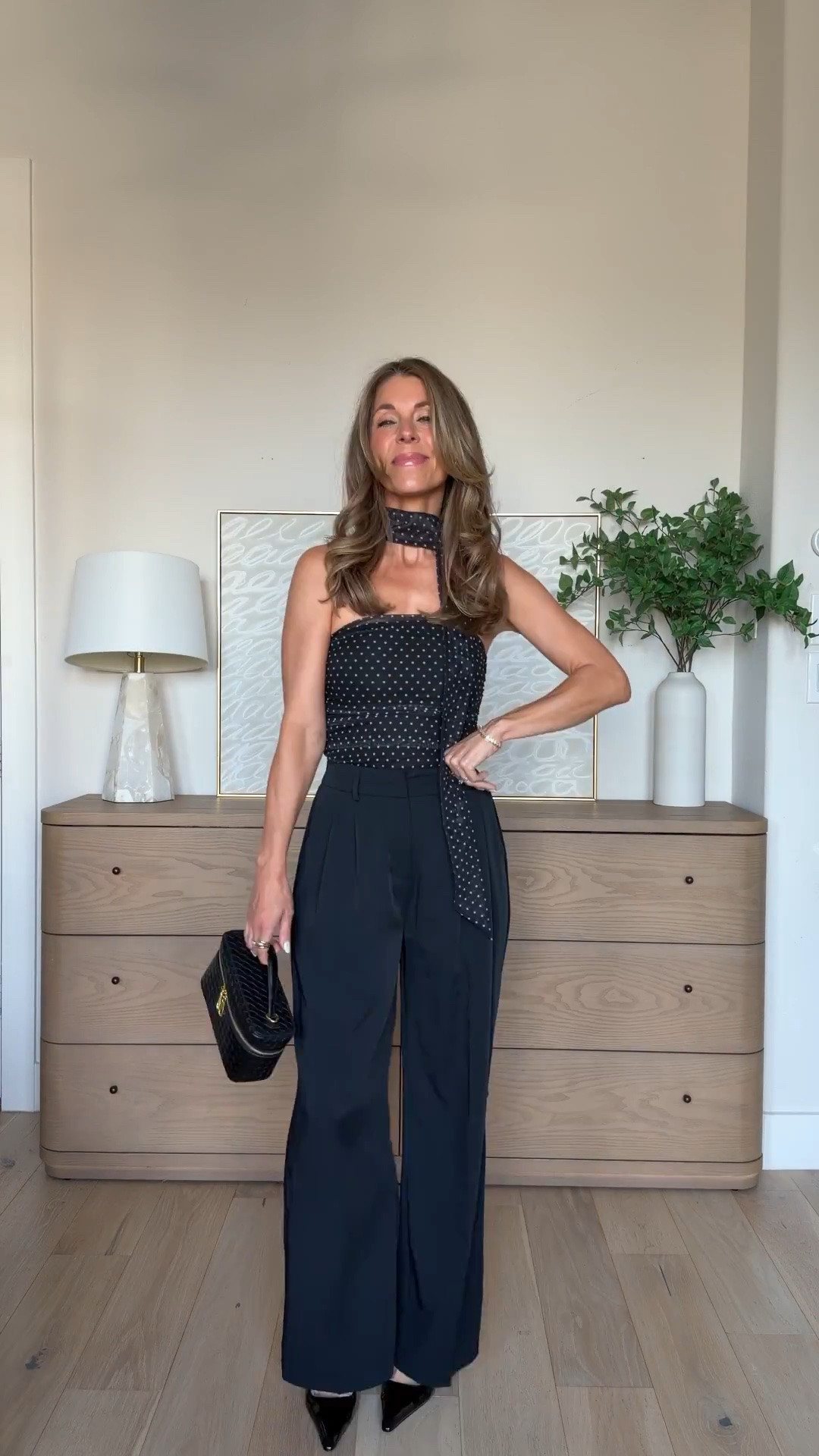 OOTN for dinner in Dallas! Xs top and xs pants! Strapless top with neck scarf comes in multiple colors. TTS but fyi top fits tight!!

#LTKootd #LTKgrwm #LTKmomlife