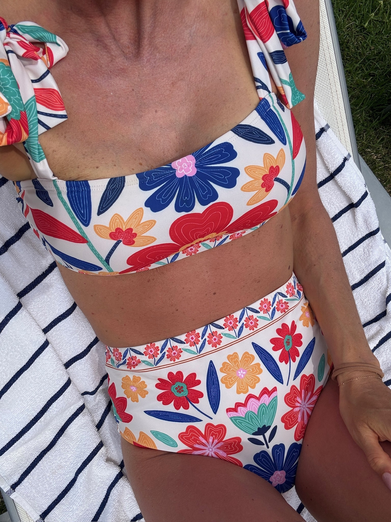 Okay THIS swimsuit deserves a moment

The print is even cuter in person, the high-waisted fit is so flattering, and it actually feels secure (which is rare). I didn’t expect to love this one as much as I do

If you’ve been looking for a fun but still flattering suit… this is it

#LTKTravel #LTKSwim #LTKSeasonal