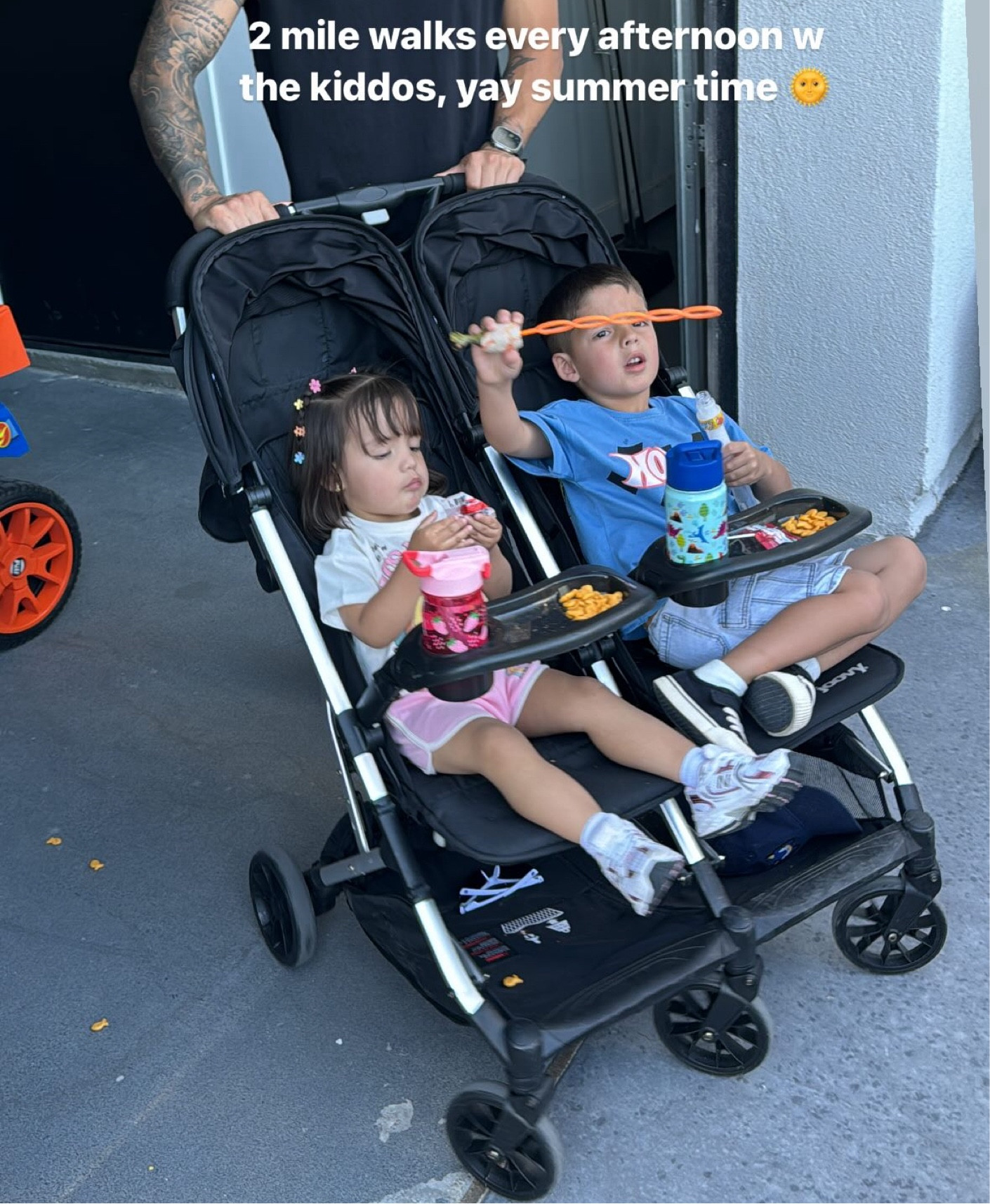 FAVE DOUBLE STROLLER DUPE! This exact one is no longer available, but I found this almost identical one from Amazon and for half the price!! Individual everything! Even snack trays- yay to no toddler fights 😂