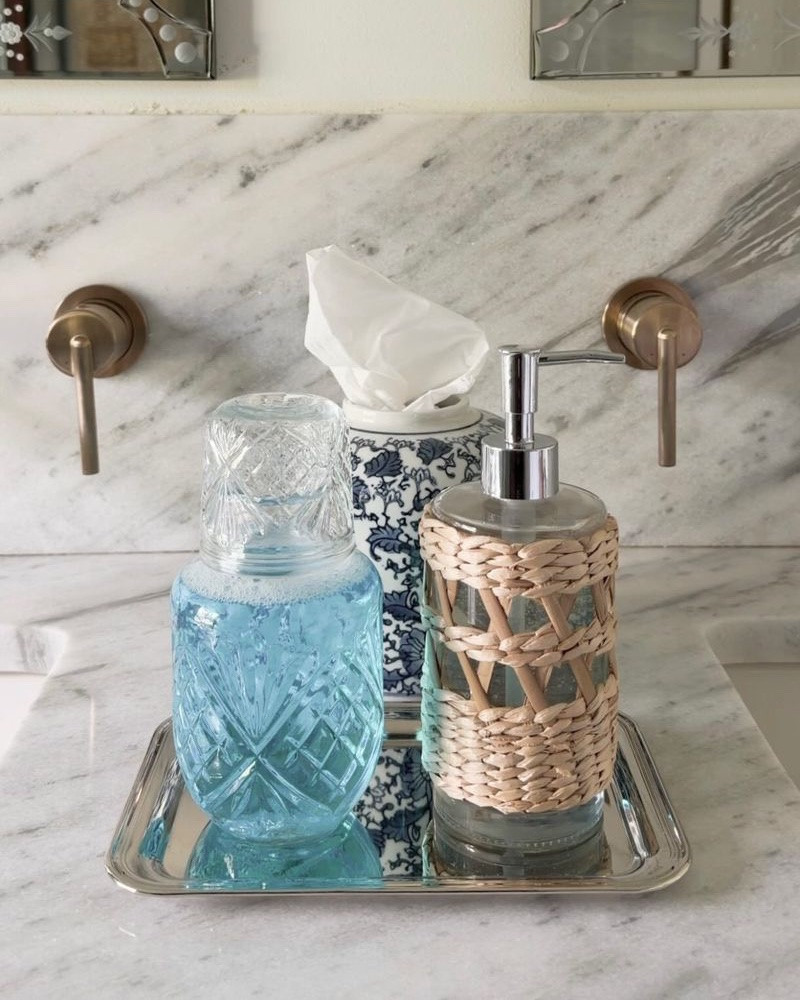 Upgrade the simple things 


Bathroom vanity, powder room, soap dispenser

#LTKHome