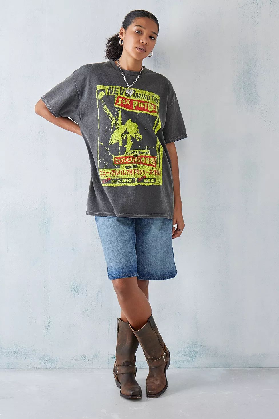 UO Sex Pistols Dad T-Shirt | Urban Outfitters (EU)