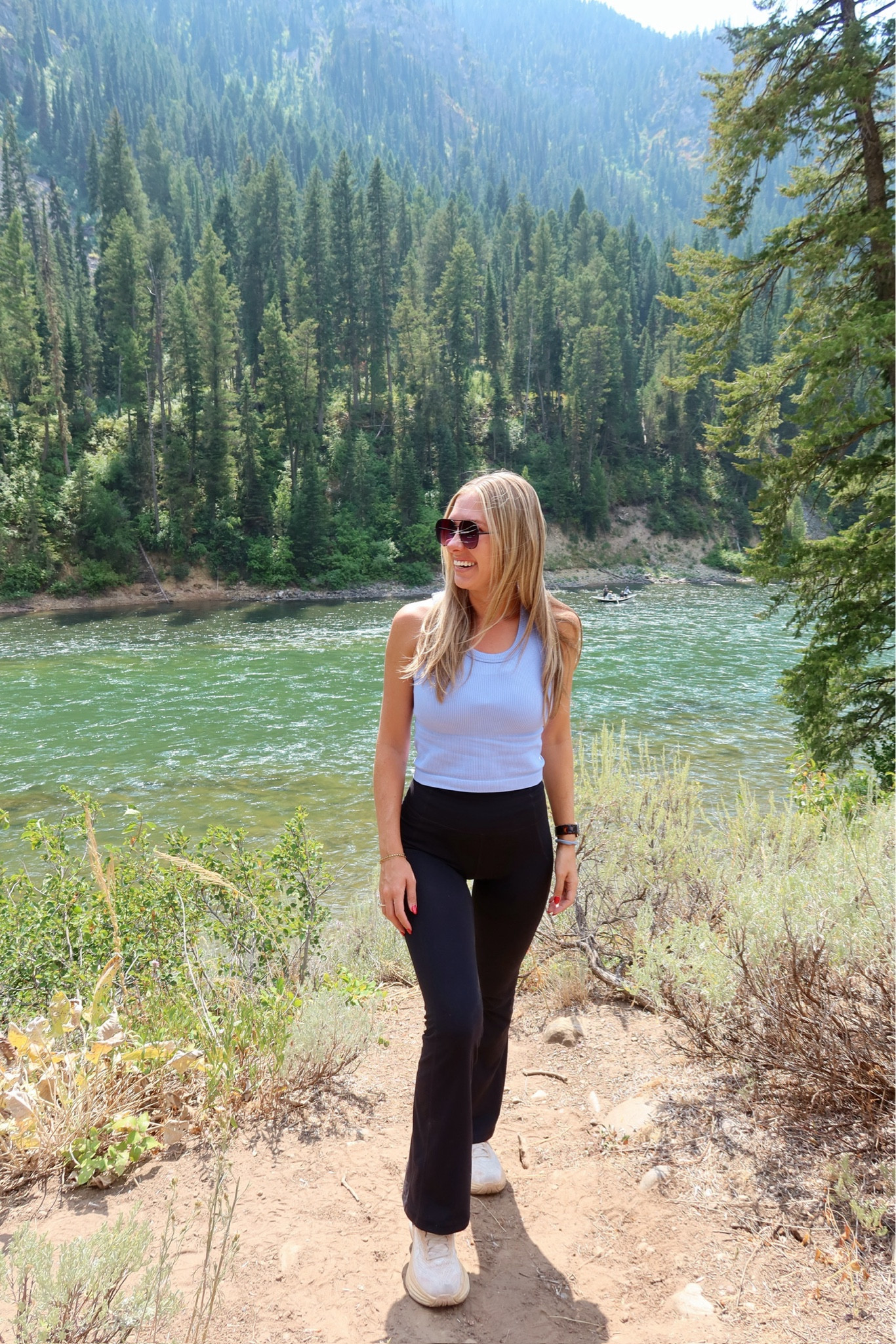 Fabletics hiking outfit! I love these flare leggings, they’re so comfortable and breathable! 

Activewear 
Back to School 
Fall Outfits 
Fabletics 
Moreewithmoo


#LTKSeasonal #LTKFitness #LTKActive