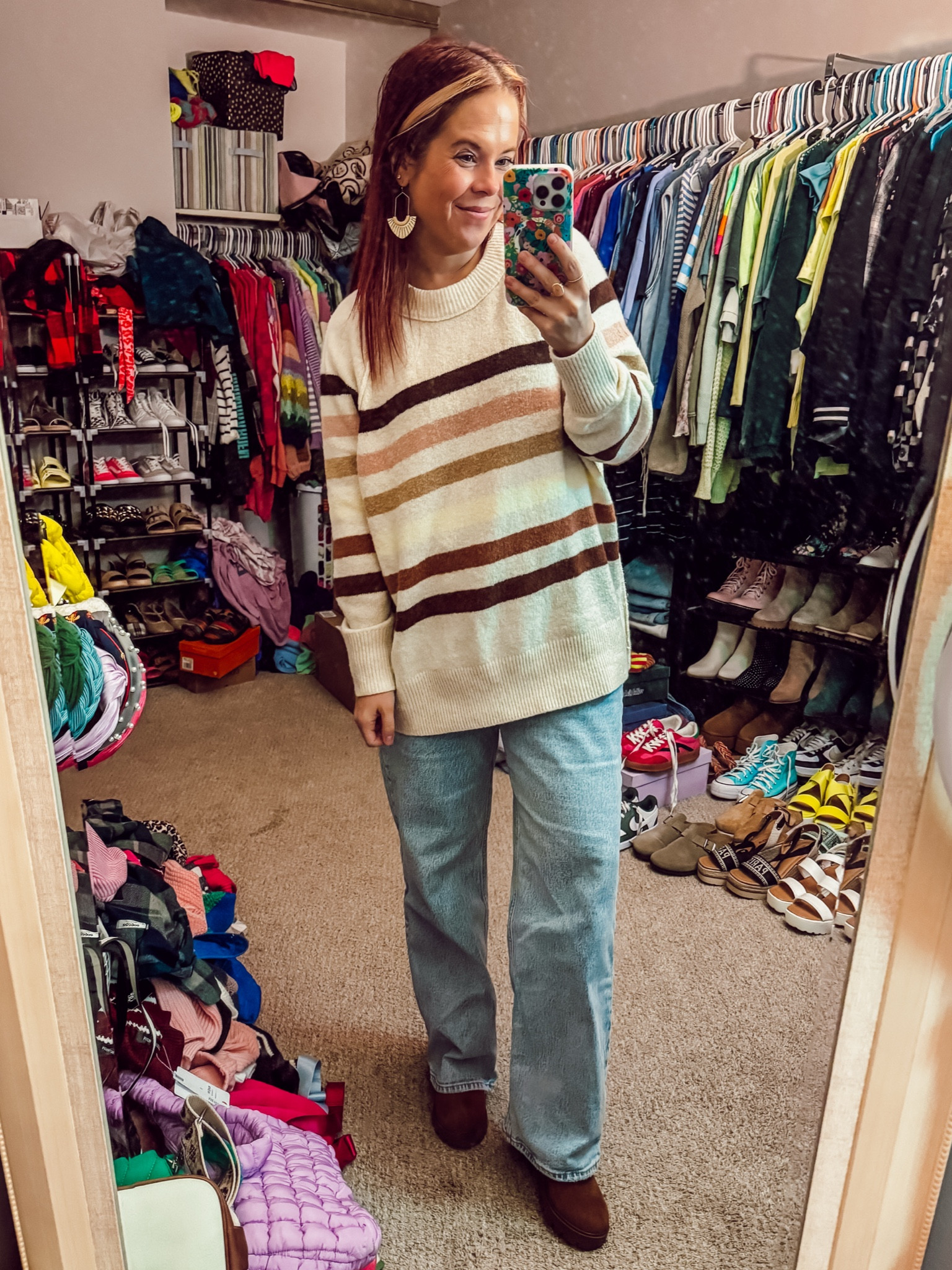 Sweater - small - aerie (40% off) 
Jeans - Abercrombie 
Shoes - dsw - Steve Madden 

#LTKSaleAlert #LTKHoliday #LTKCyberWeek