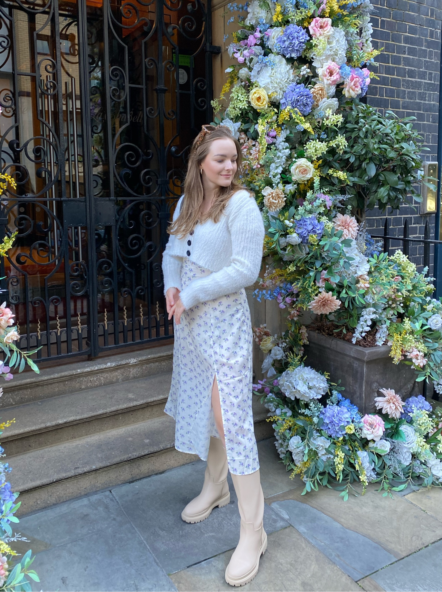 Layer dresses and jumpers for the perfect spring/summer outfit 🤍

#LTKeurope #LTKSeasonal #LTKmidsize