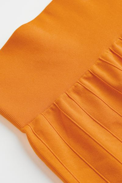 Seamless Sports cycling shorts | H&M (UK, MY, IN, SG, PH, TW, HK)