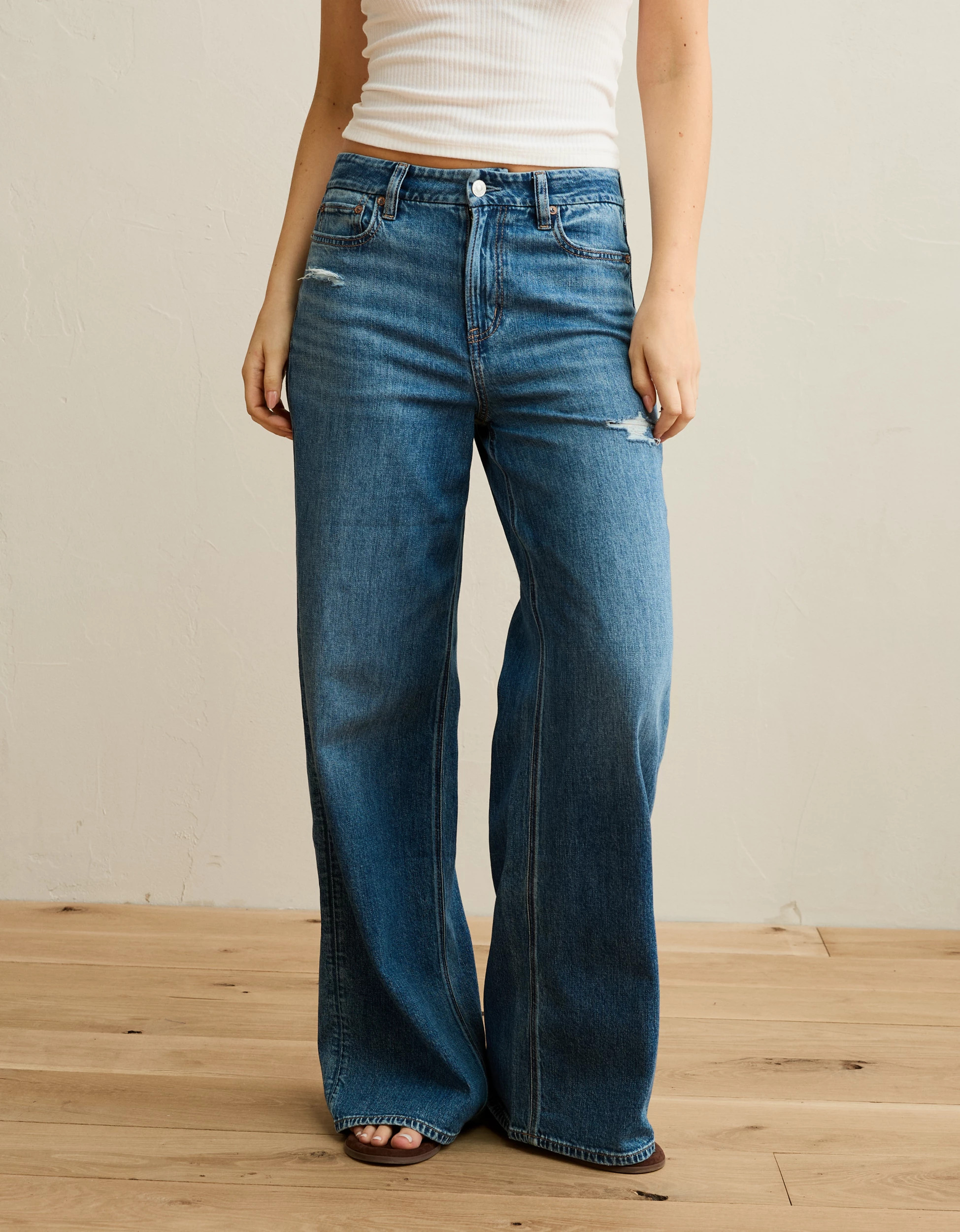 AE Curvy Super High-Waisted Baggy Wide-Leg Jean | American Eagle Outfitters (US & CA)