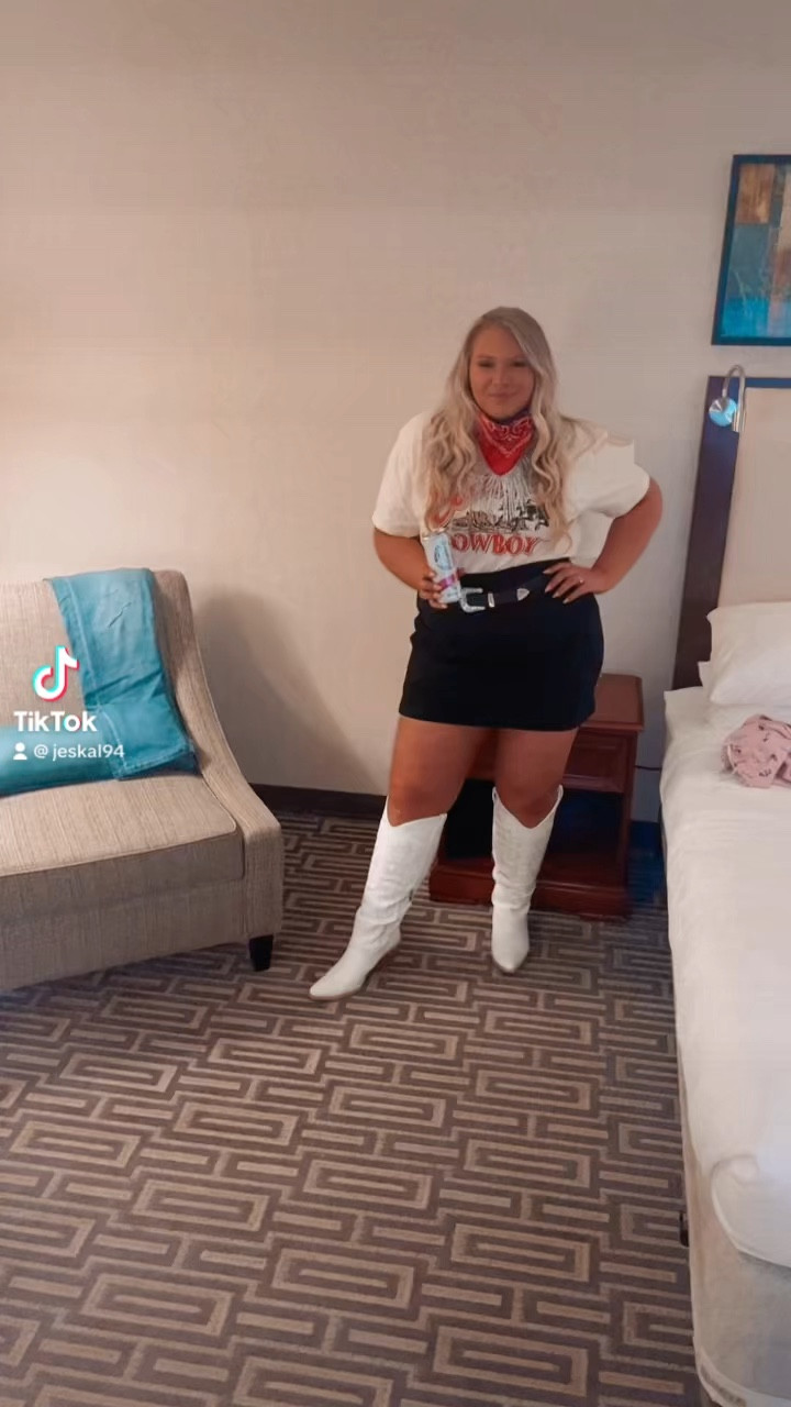 Cody Johnson Concert Outfit! 

#LTKmidsize #LTKplussize #LTKFestival