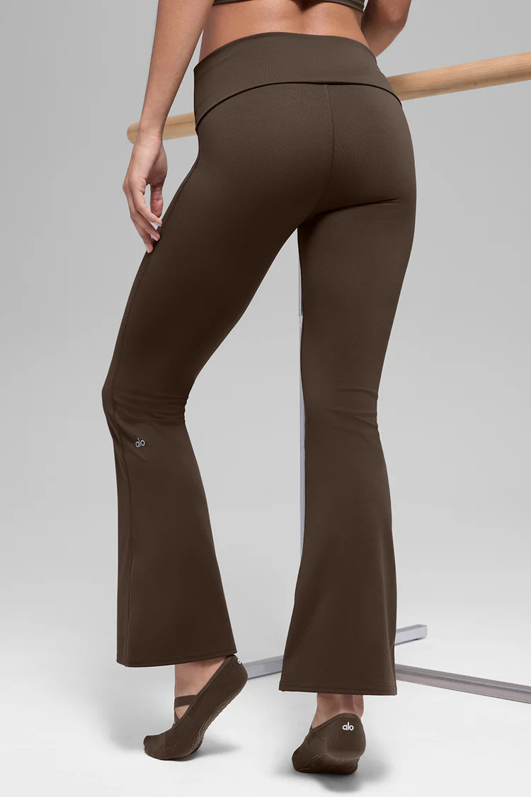 ALO Softsculpt 7/8 Foldover Flare Legging | Alo Yoga (US)