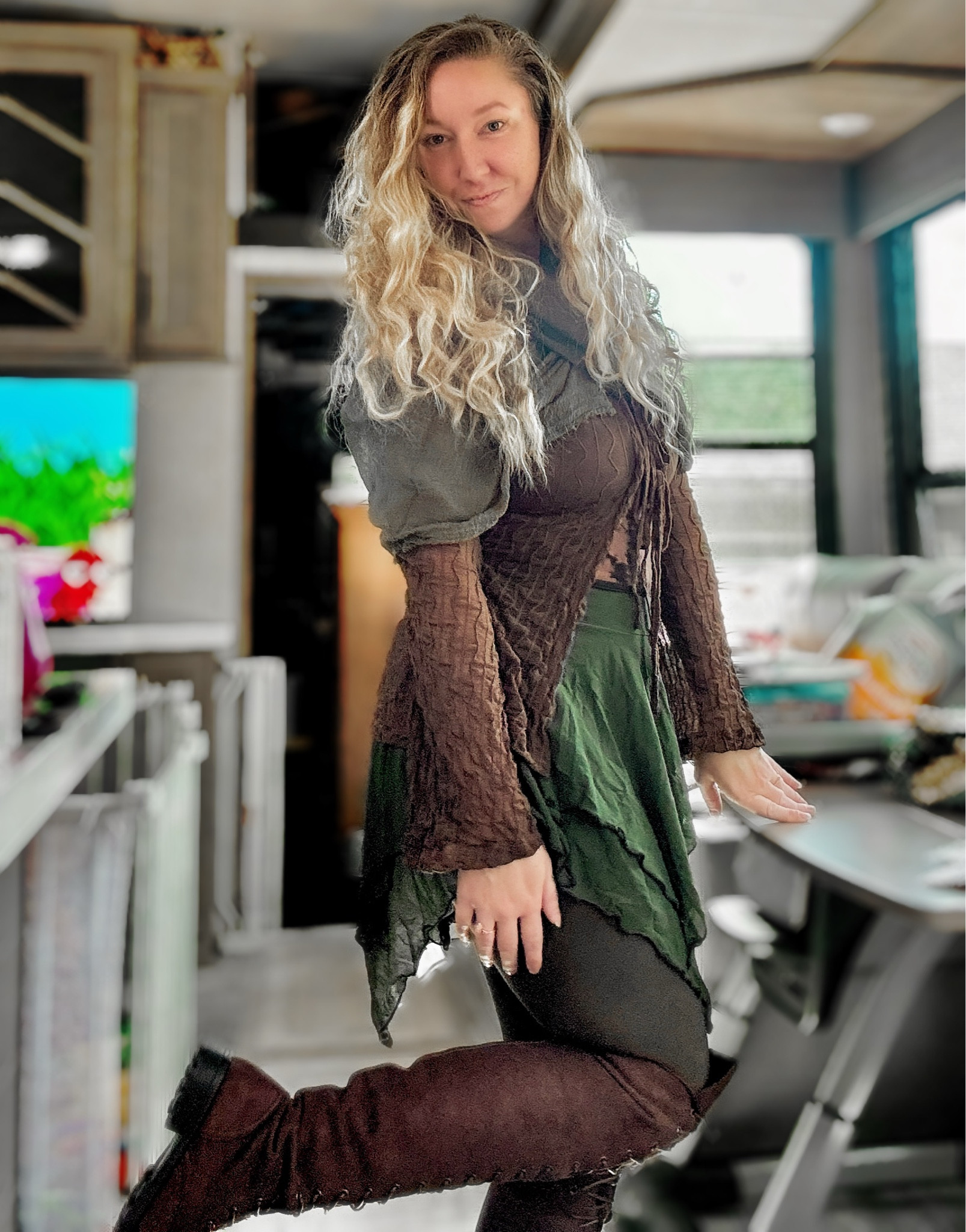 I feel like my camera betrayed me and auto focused on Ms Rachel but hey- it’s fall weather here in MT so it’s time to break out the layers 🧚🏻🤍🏔️ What do we think?

#LTKSeasonal #LTKFindsUnder50 #LTKFallSale