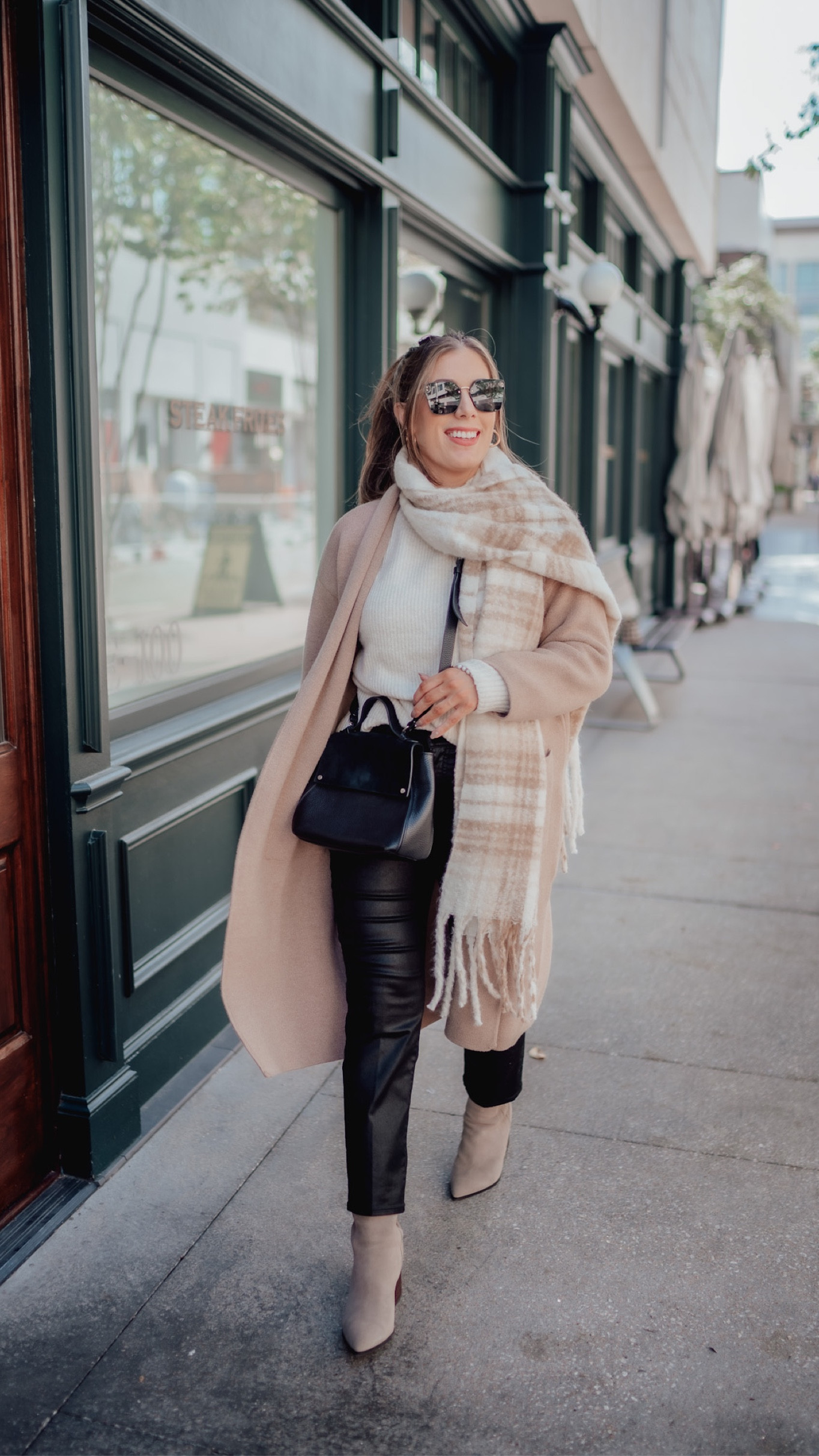Winter brunch outfit ideas! This cozy scarf is on sale for less than $15 and looks so luxe. 

#LTKsalealert #LTKstyletip #LTKHoliday