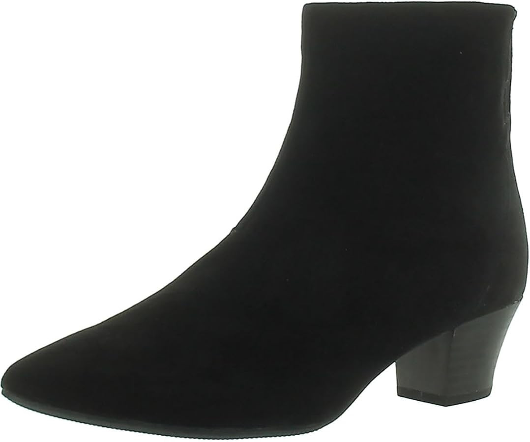 Clarks Women's Teresa Fashion Boot | Amazon (US)