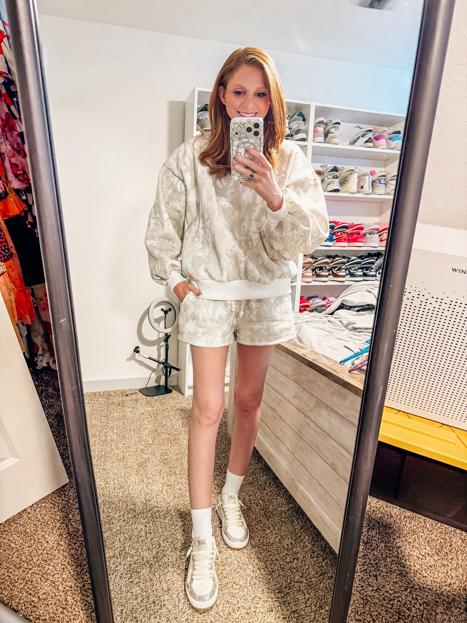 Camo sweatshirt and short set size small 

#LTKActive #LTKFindsUnder100 #LTKSeasonal