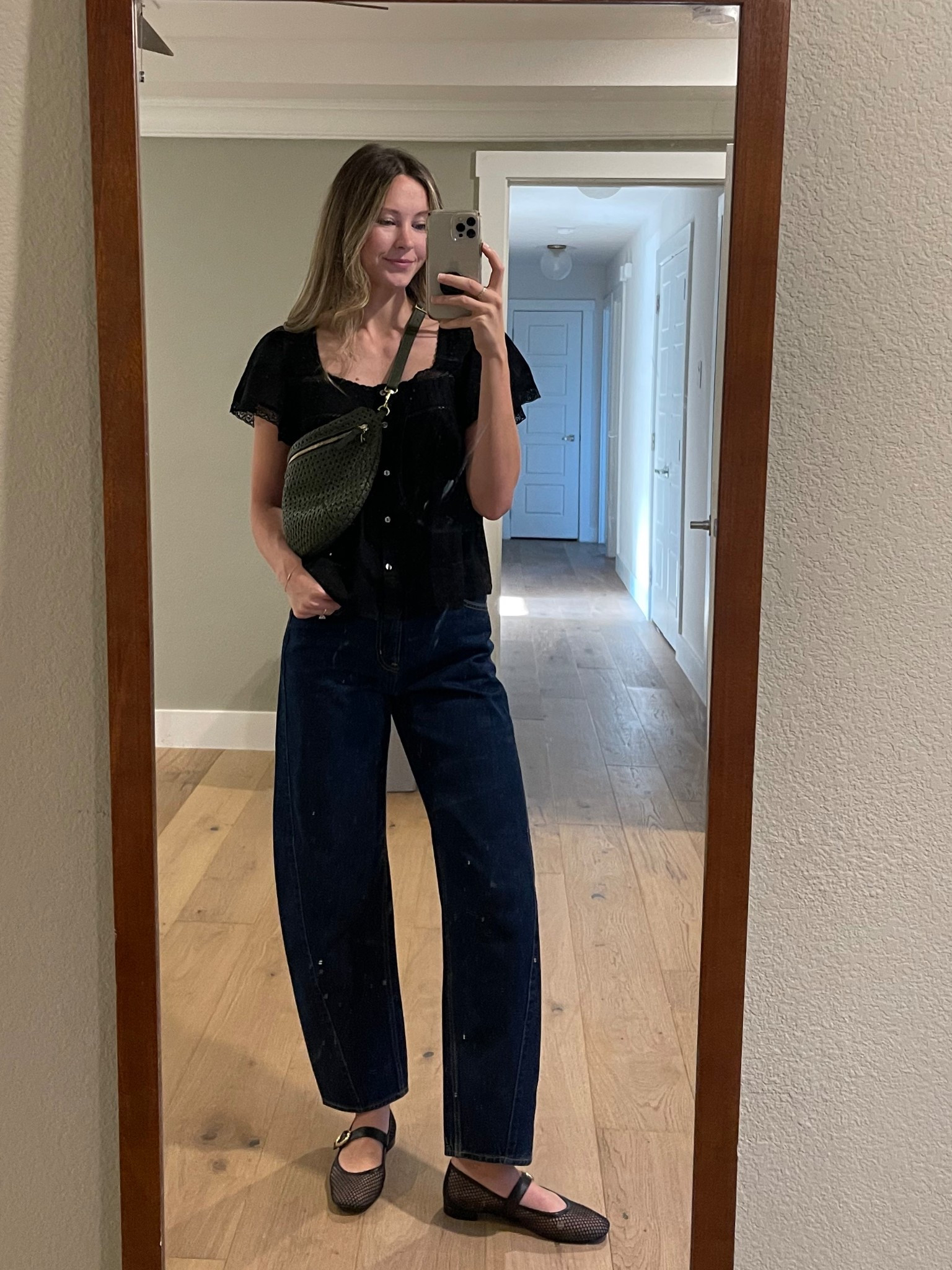 Outfit linked! 
Top- Medium 
Jeans- true size 25

#LTKFindsUnder100 #LTKStyleTip #LTKFallSale