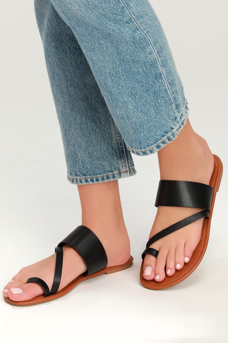 Avena Black Flat Sandals | Lulus (US)
