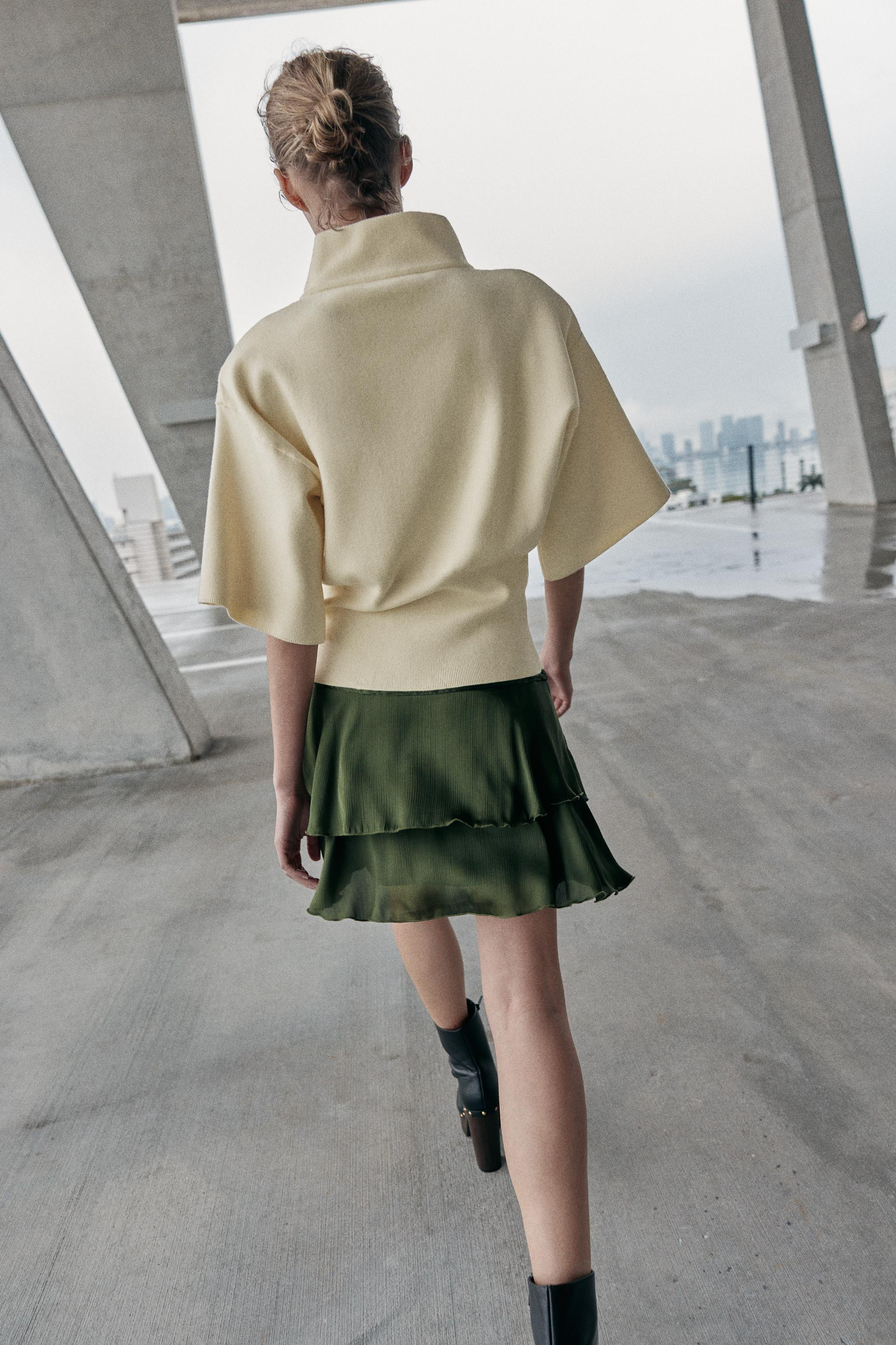 SHORT SLEEVE SHOULDER PAD KNIT JUMPER | Zara US