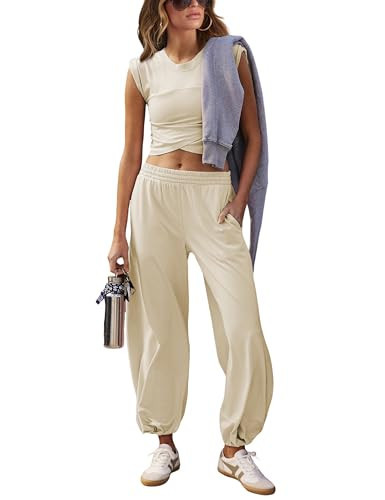 Seetaa Womens 2 Piece Sweatsuits Sets Casual Workout Cropped Tee Top High Rise Sweatpants Athletic Tracksuits(Apricot-XS) | Amazon (US)