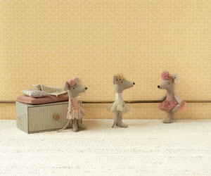 Dance mouse in daybed, Little sister | MailegUSA