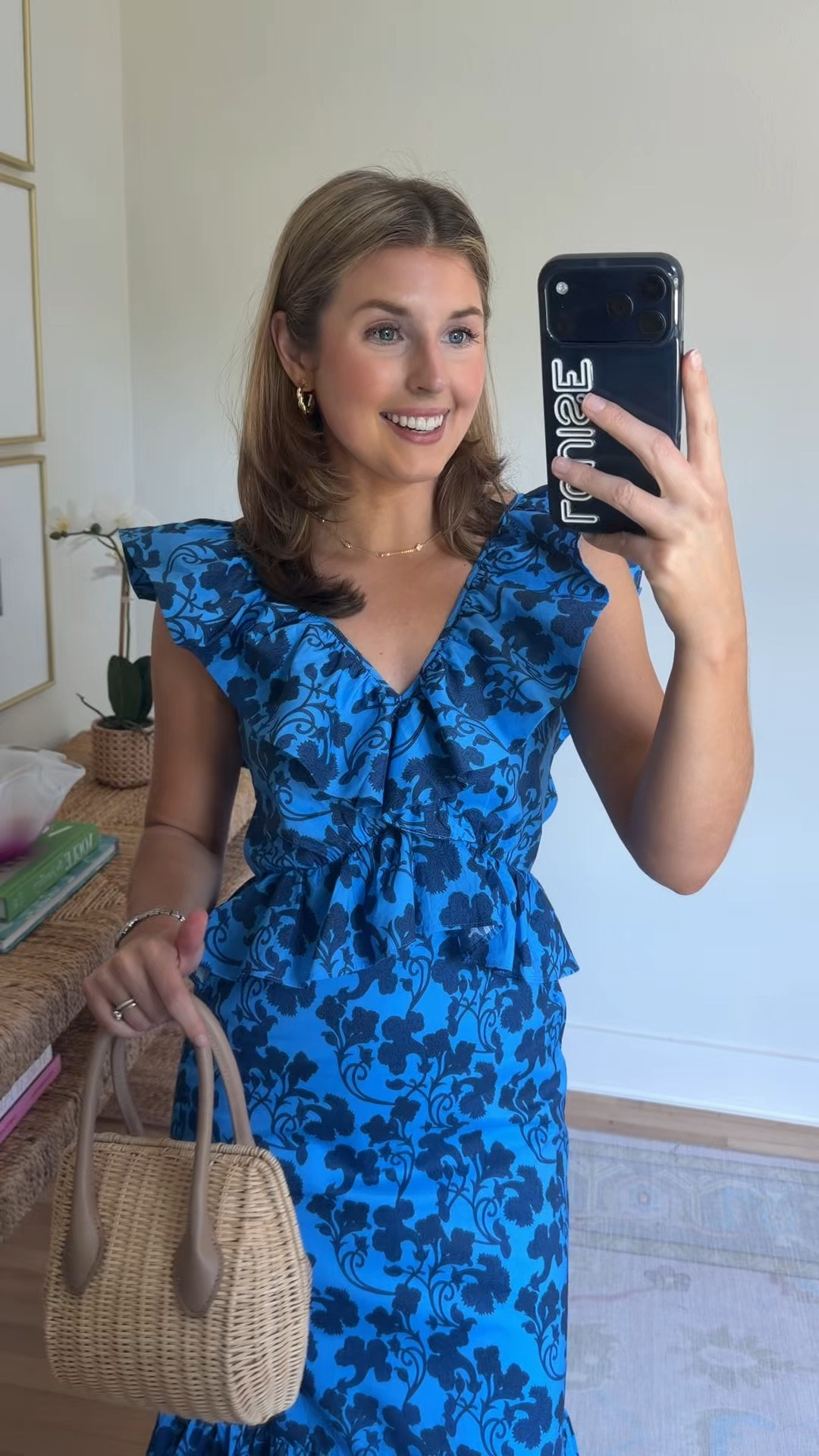 Summer date night outfit idea! Wearing an XS

@Tuckernuck #TuckernuckPartner