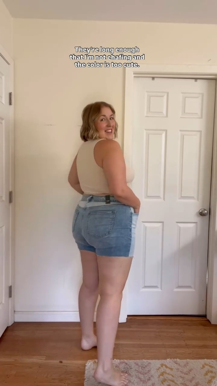 Torrid denim shorts on a size 18✨👖 

#LTKPlusSize #LTKSeasonal #LTKStyleTip