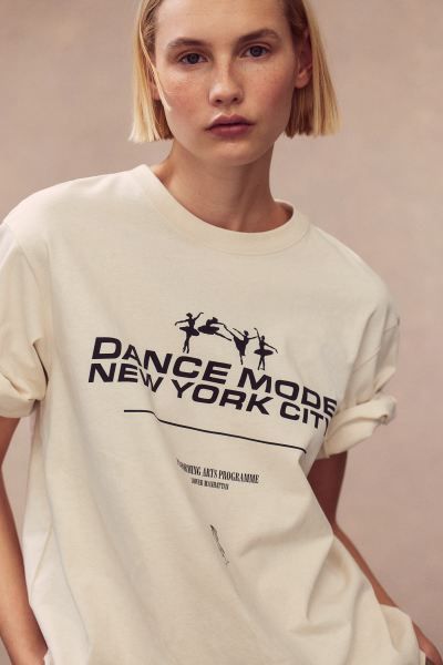 Oversized T-shirt - Light beige/Dance Mode - Ladies | H&M GB | H&M (UK, MY, IN, SG, PH, TW, HK)