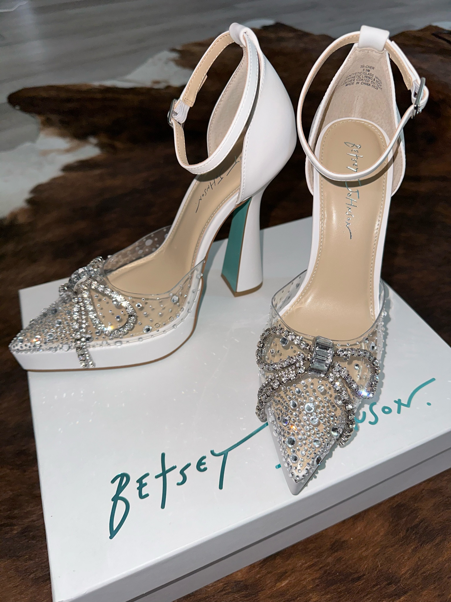 Wedding heels • Bride to be must have 

#LTKsalealert #LTKshoecrush #LTKwedding