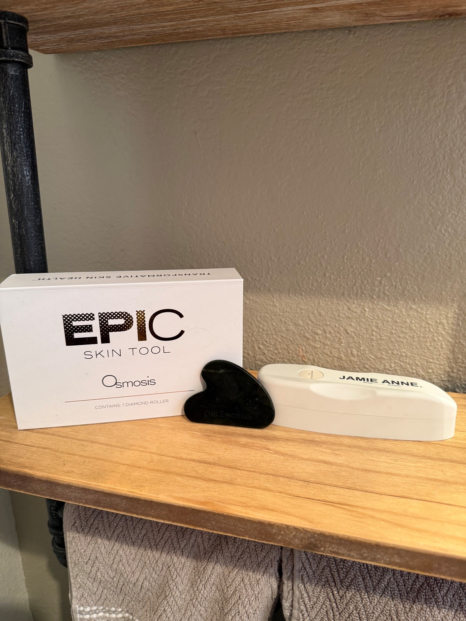 Rolling and gua sha’ing all the way home 

#LTKBeauty #LTKselfcare #LTKHome