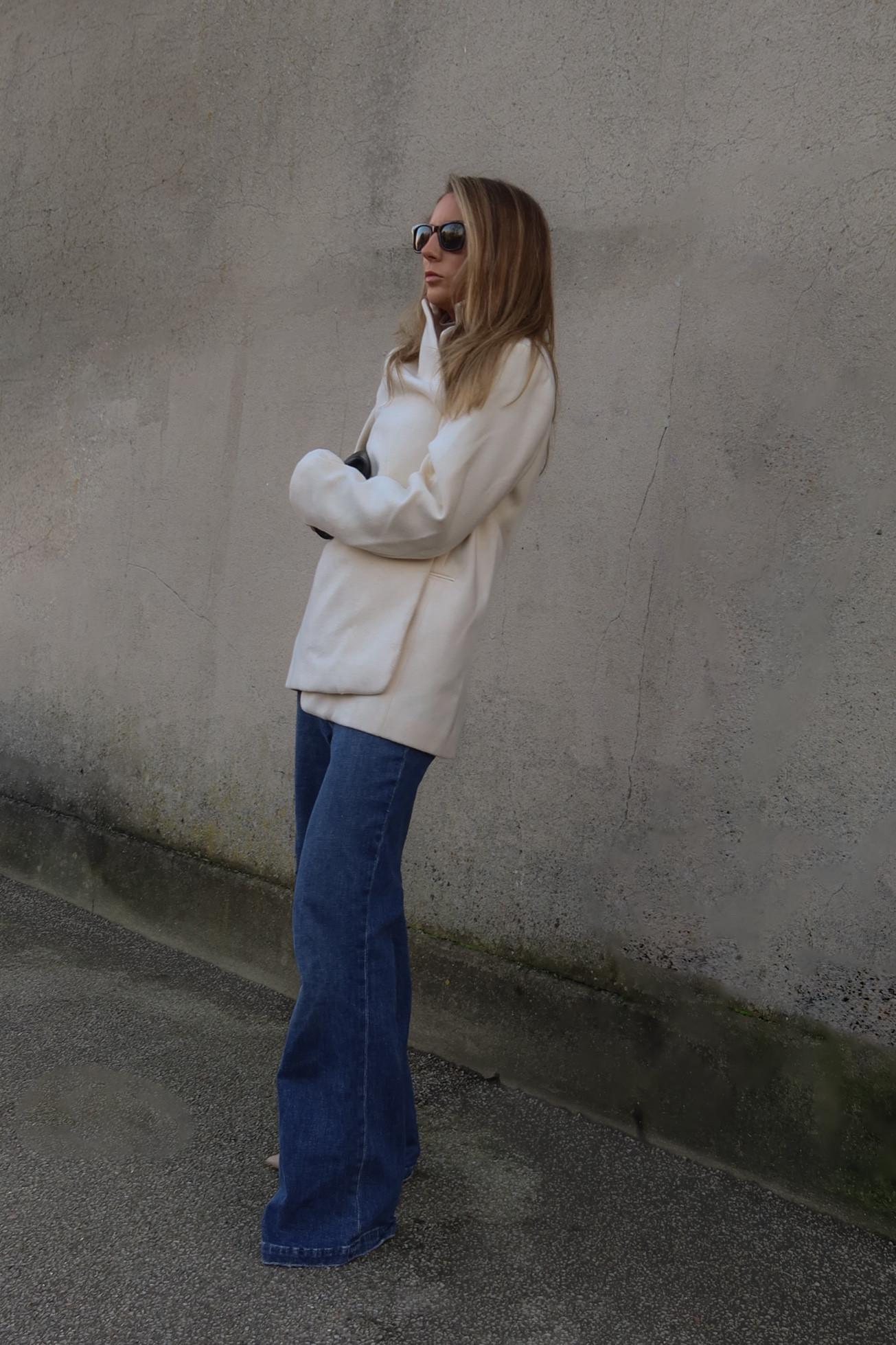 Wool blazer, white blazer, ysl blazer, wide leg jeans, bootcut jeans, dark blue jeans, winter blazer 

#LTKMostLoved #LTKstyletip #LTKSeasonal