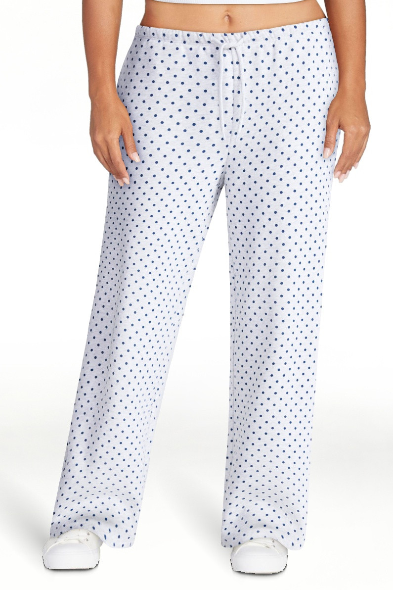No Boundaries Mini Waist Fleece Pants, 30'' Inseam, Women\u2019s XXS-XXL | Walmart (US)