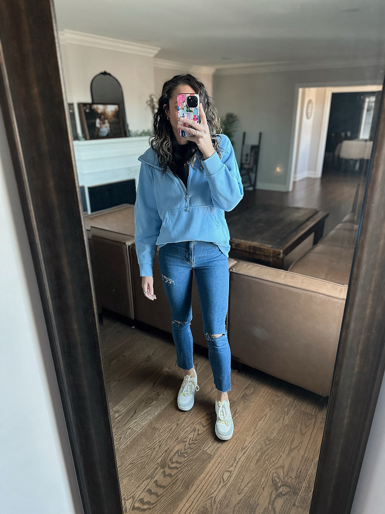 Casual mom fit for running errands ✨ #casualoutfit #jeans #favoritejeans #momstyle 

#LTKGiftGuide #LTKStyleTip #LTKActive