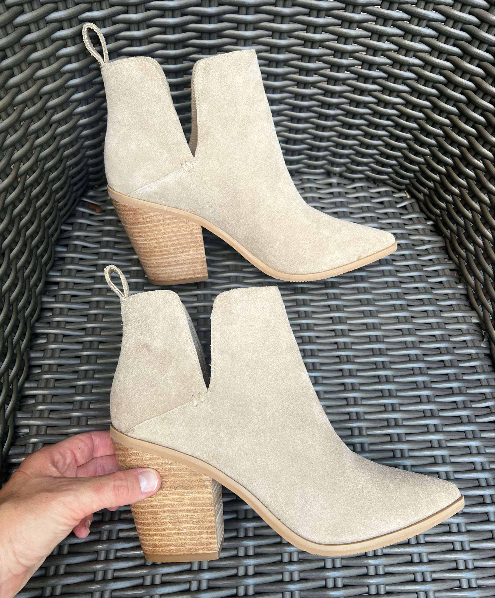 Boots 

#LTKSeasonal #LTKshoecrush #LTKfindsunder100